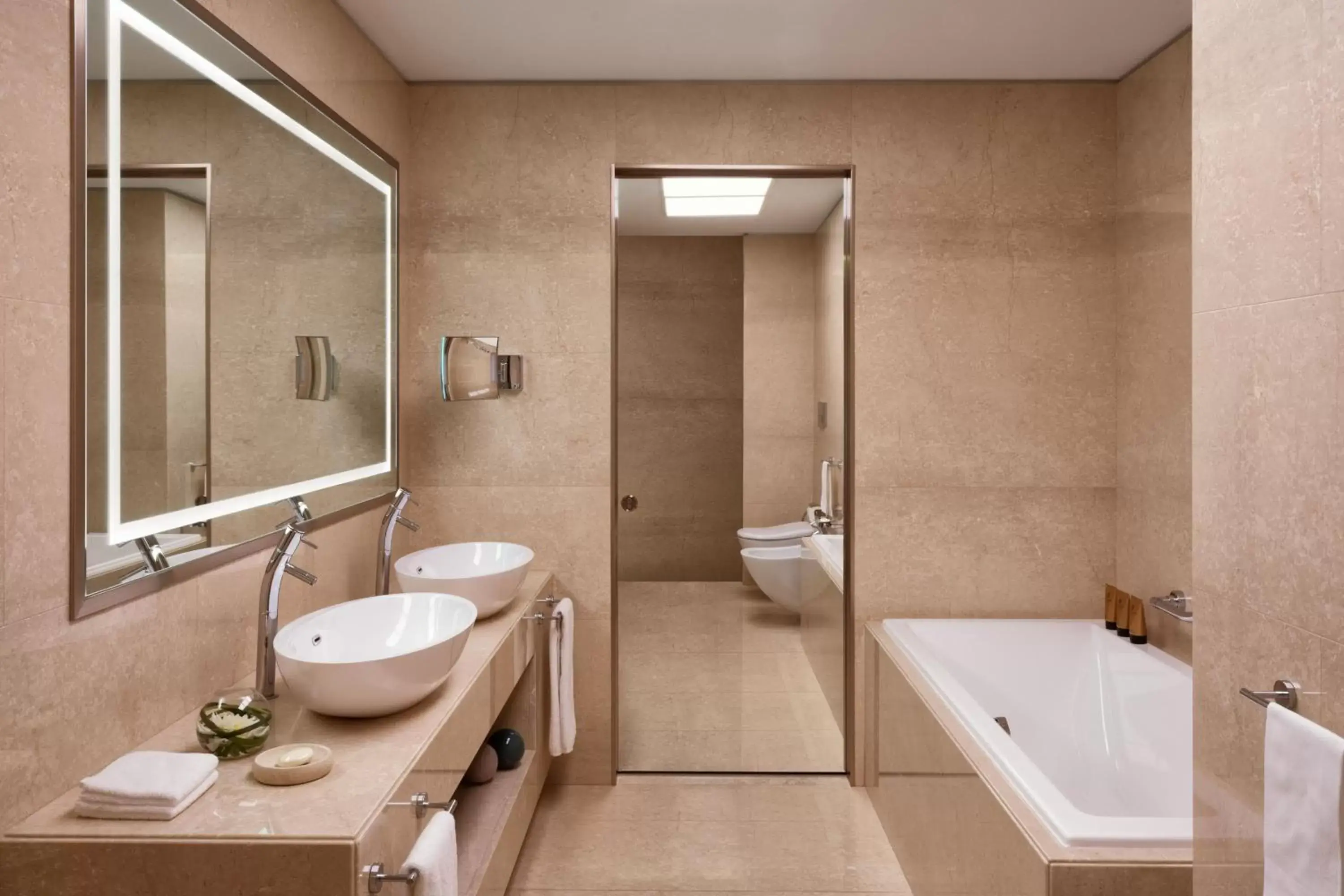 Bathroom in Excelsior Hotel Gallia, a Luxury Collection Hotel, Milan