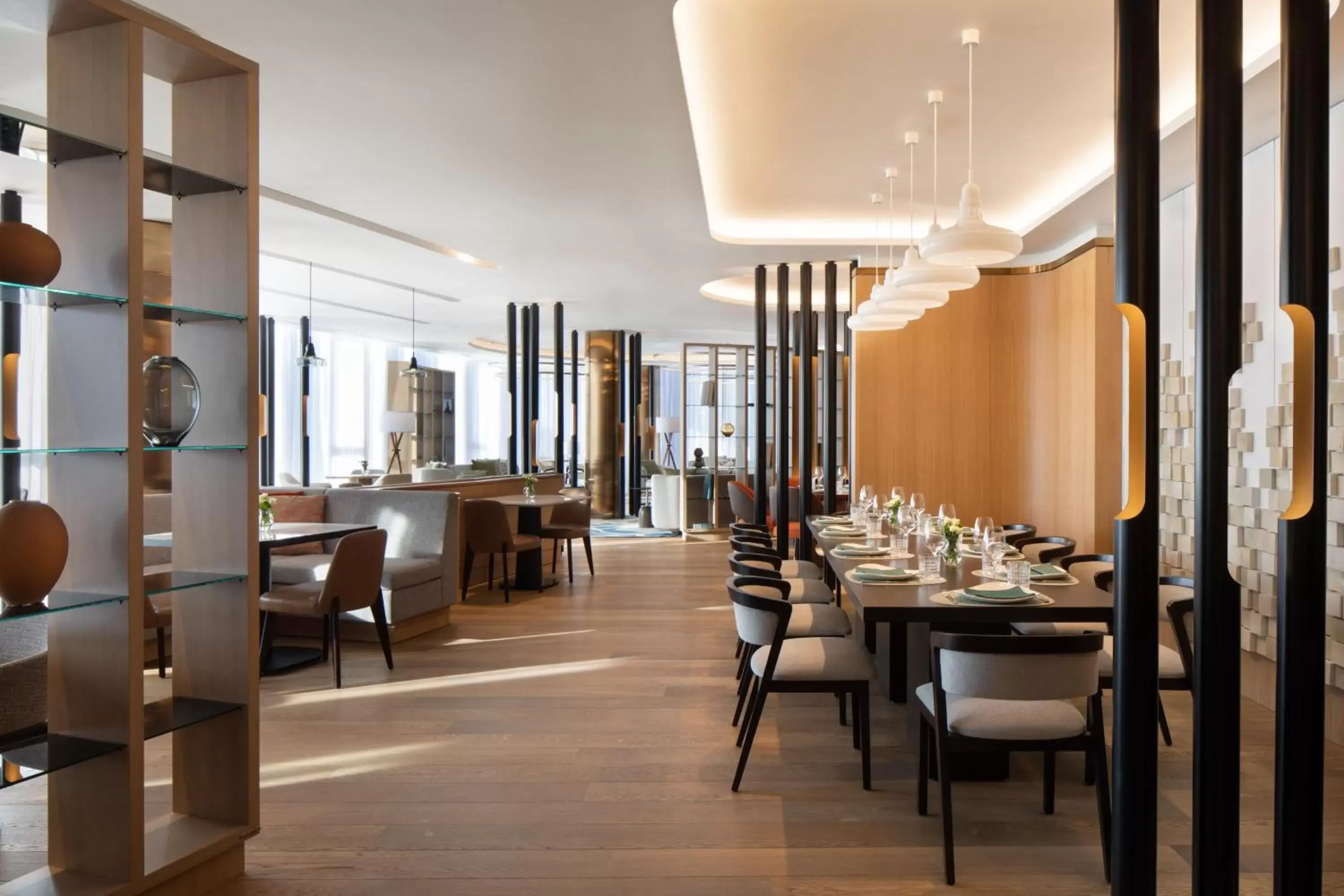 Lounge or bar, Restaurant/Places to Eat in Tirana Marriott Hotel