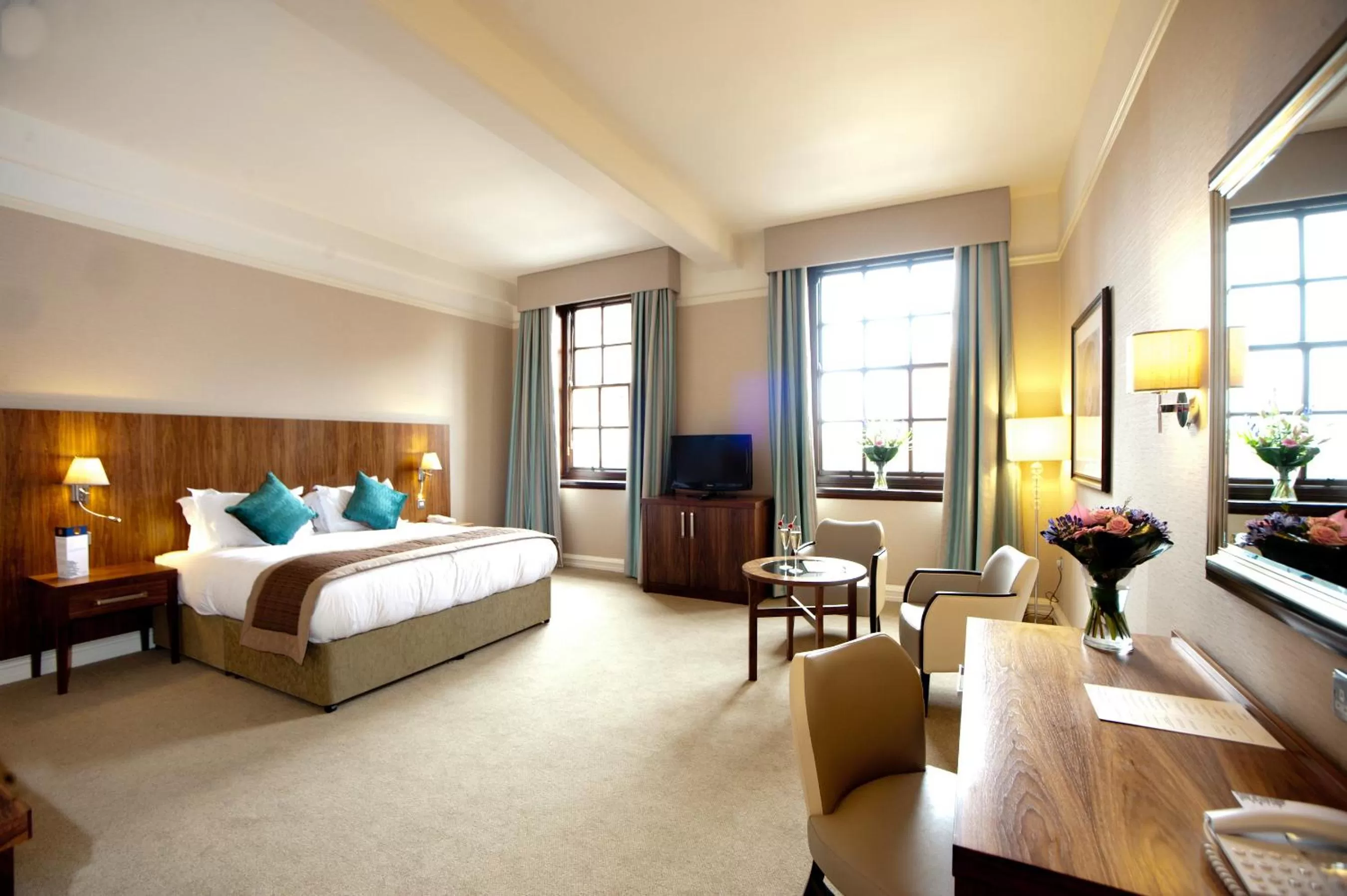 Photo of the whole room, Bed in The Grand, York