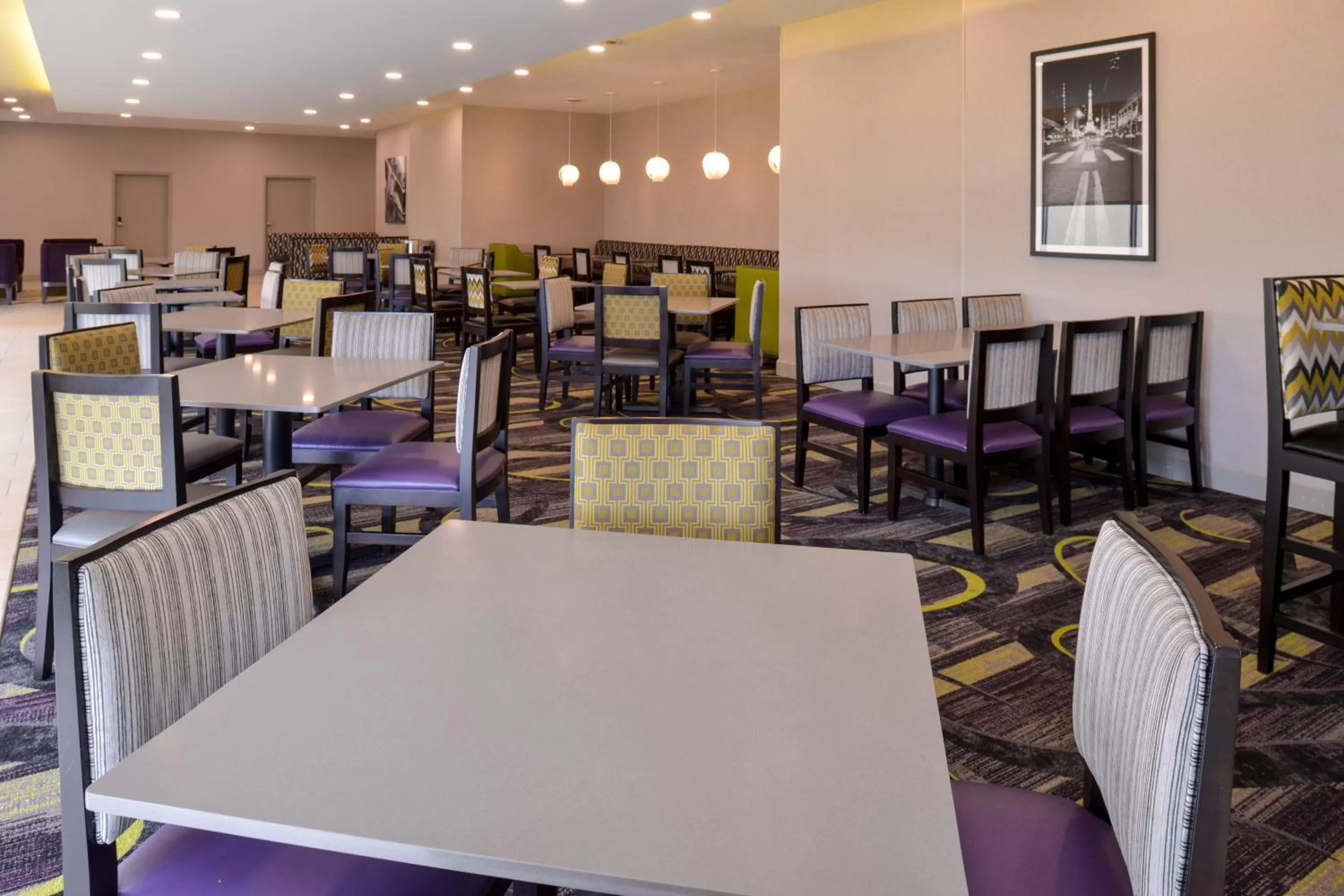 Restaurant/places to eat in La Quinta by Wyndham Indianapolis South