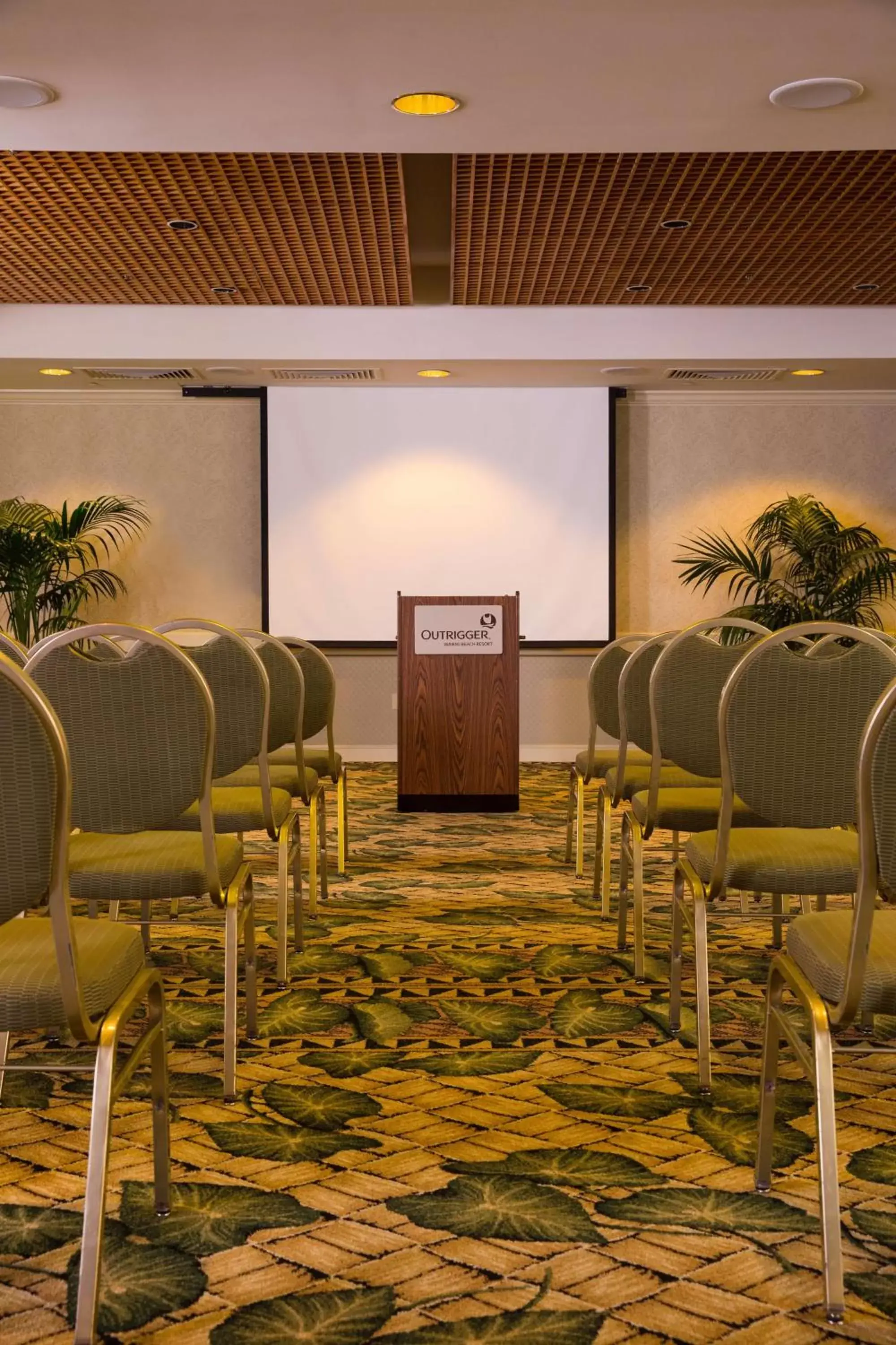 Meeting/conference room in OUTRIGGER Waikiki Beach Resort