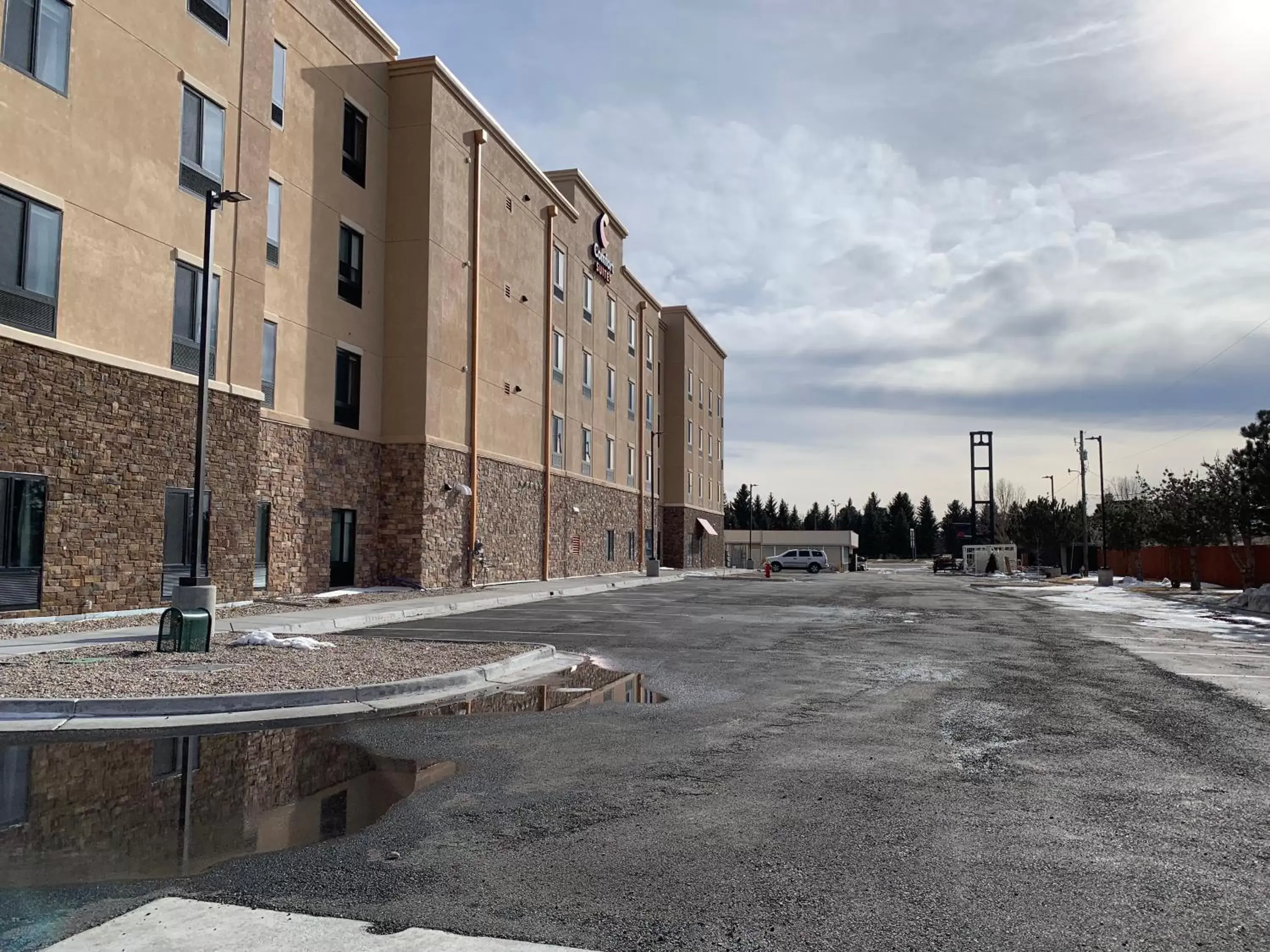 Property Building in Comfort Suites