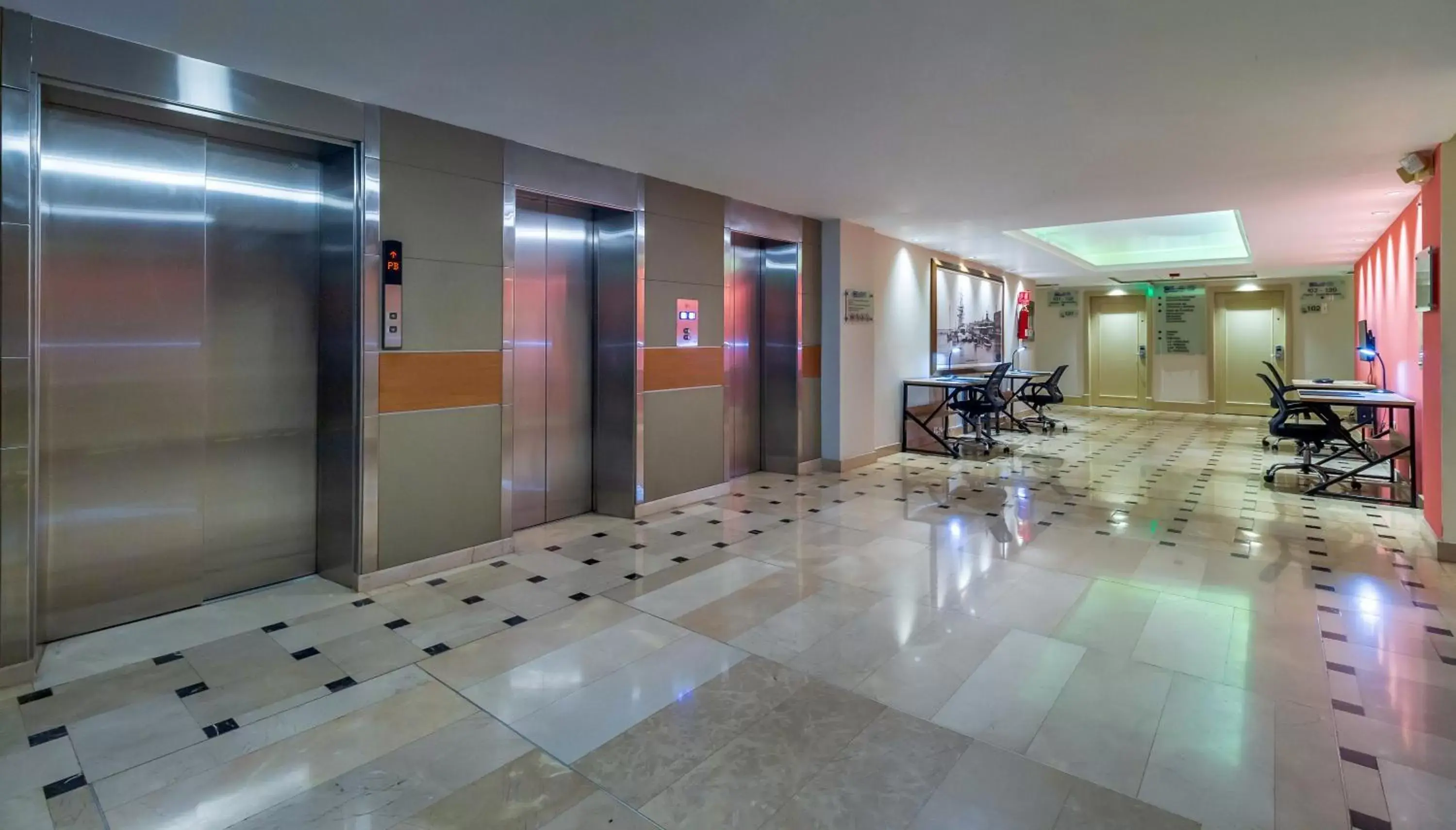 elevator in Grand Hotel Guayaquil, Ascend Hotel Collection