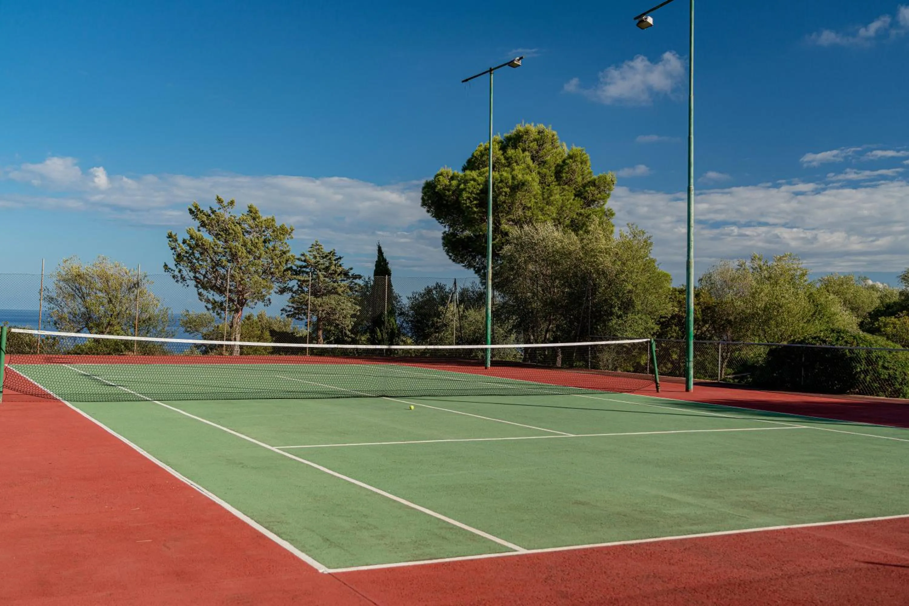 Tennis court in Club Esse Palmasera