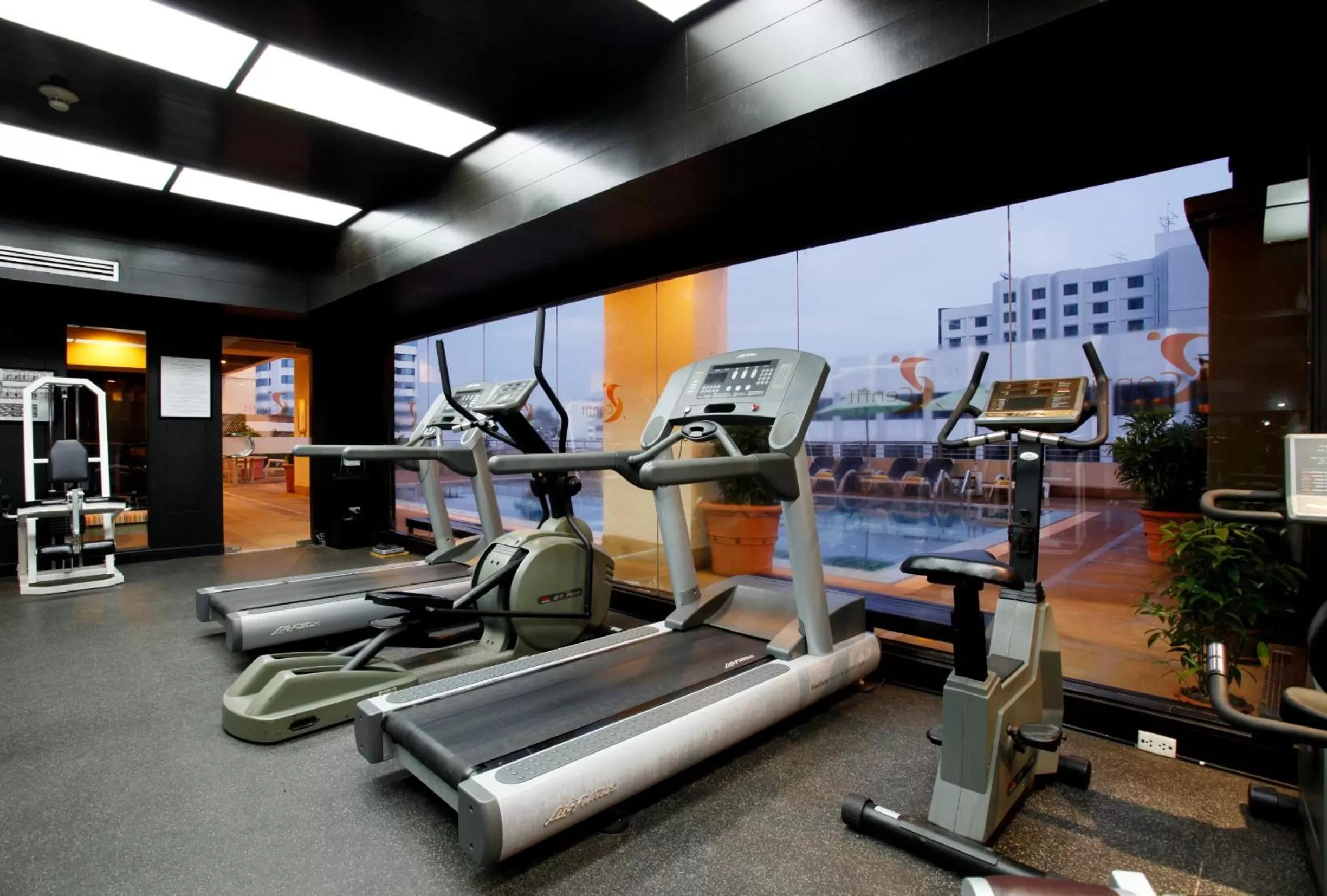 Fitness centre/facilities in Centara Hotel Hat Yai