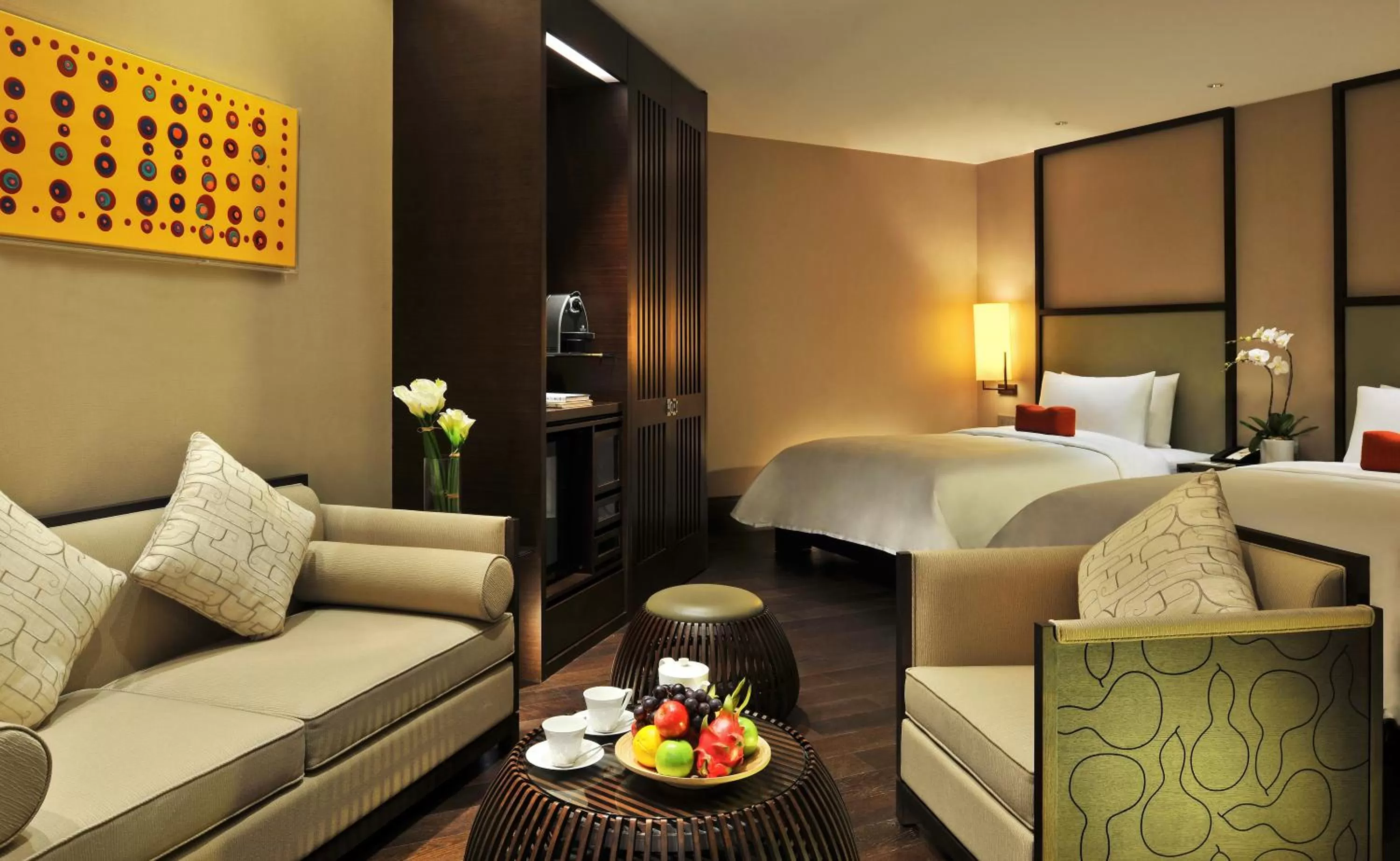 Living room, Bed in Himalayas Hotel Shanghai