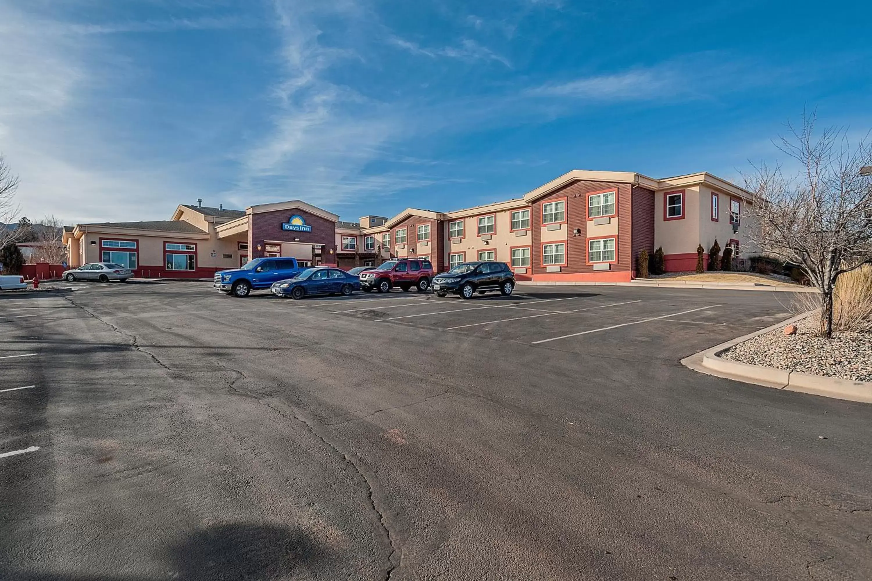 Property Building in Days Inn by Wyndham Manitou Springs