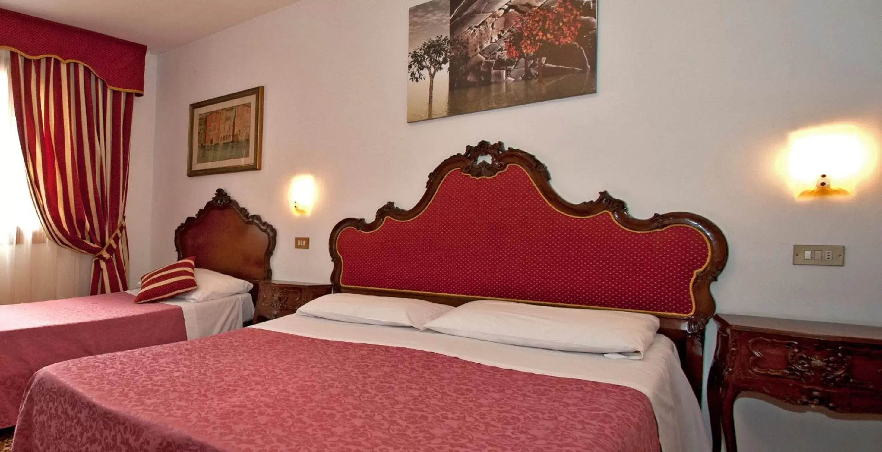 Bed in Hotel Fontana