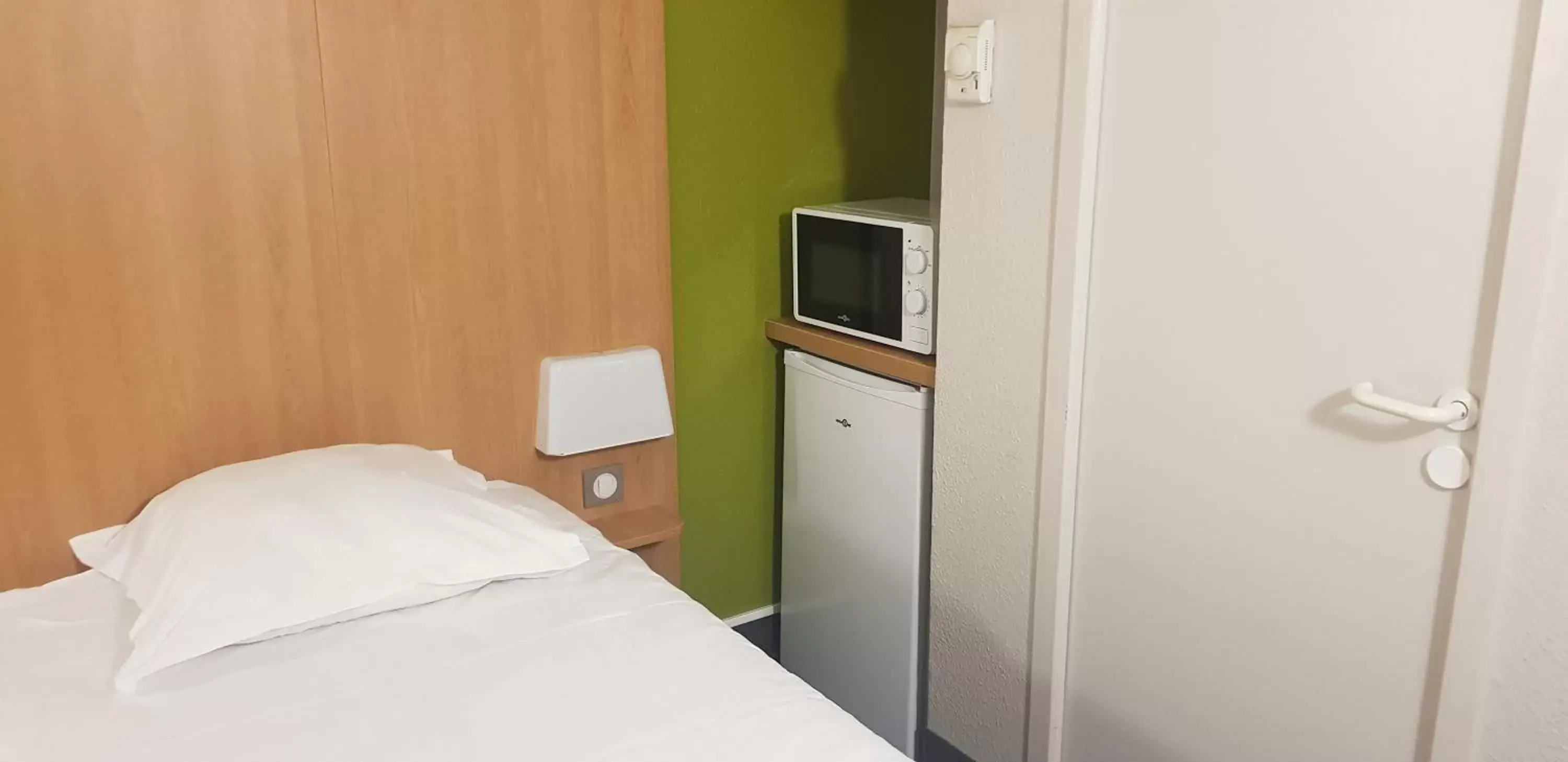 Bed in Kyriad Direct Poitiers - Gare du Futuroscope Bed in Kyriad Direct Poitiers - Gare du Futuroscope