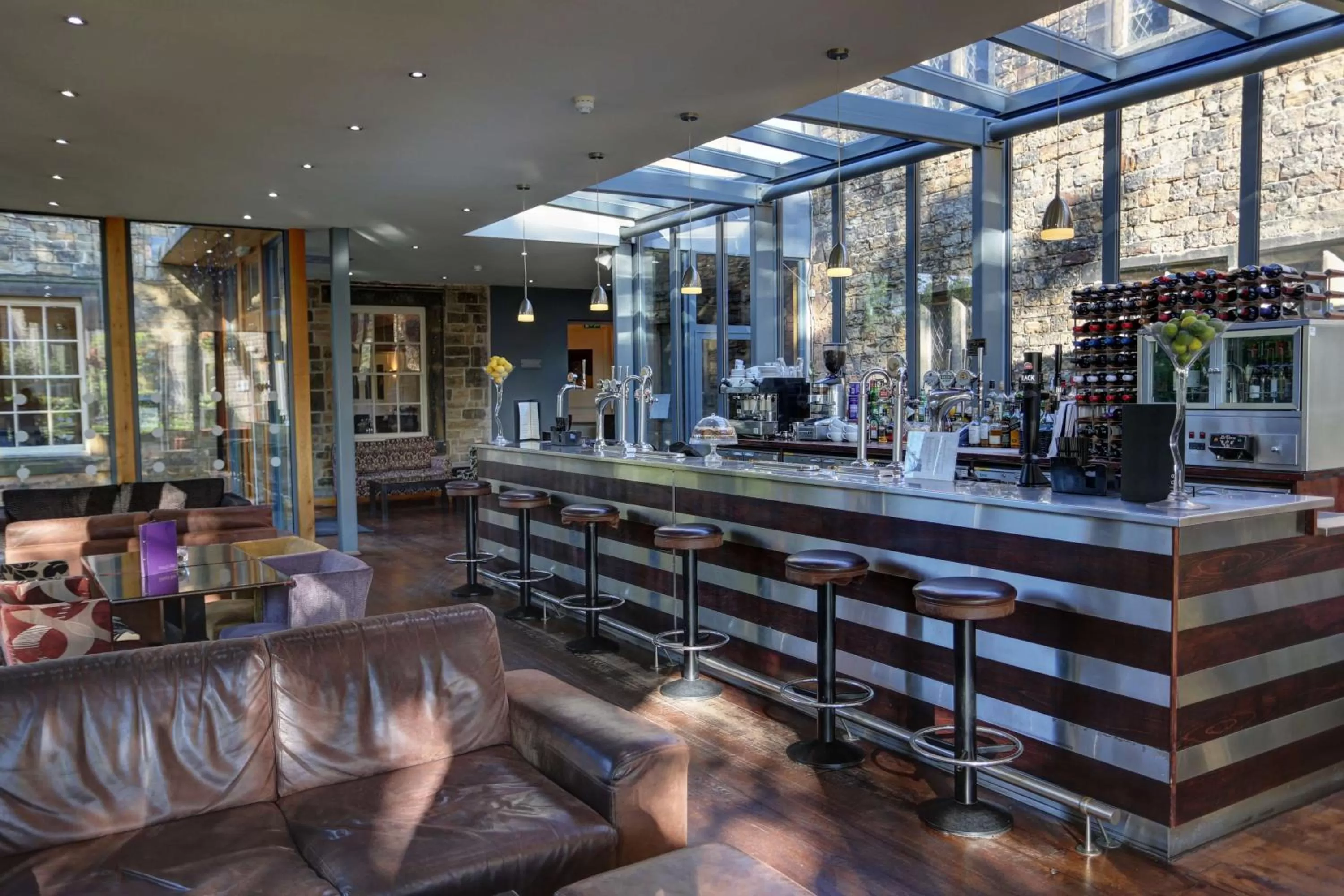 Lounge or bar in Best Western Plus Sheffield Mosborough Hall Hotel