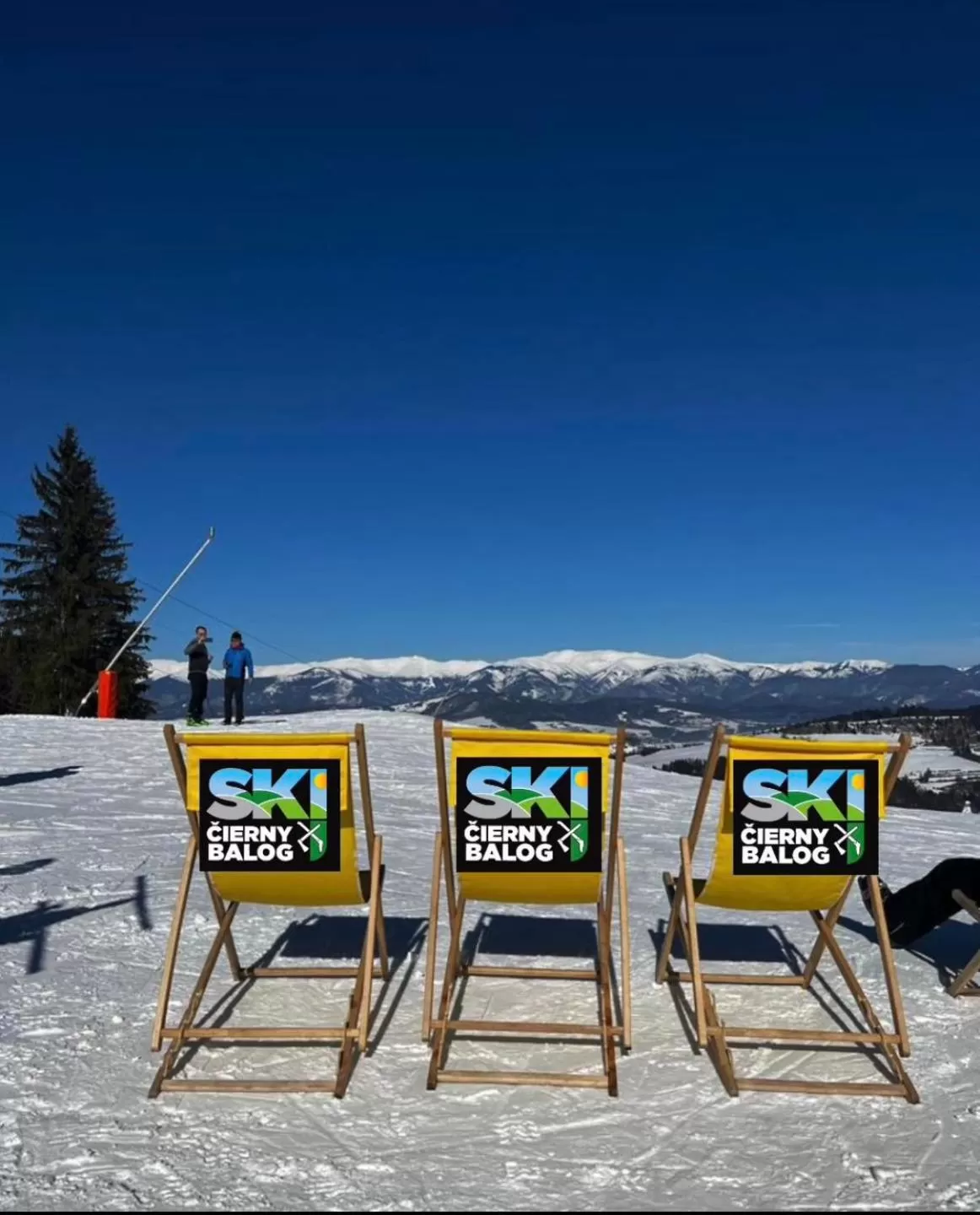 Day in SKI CIERNY BALOG