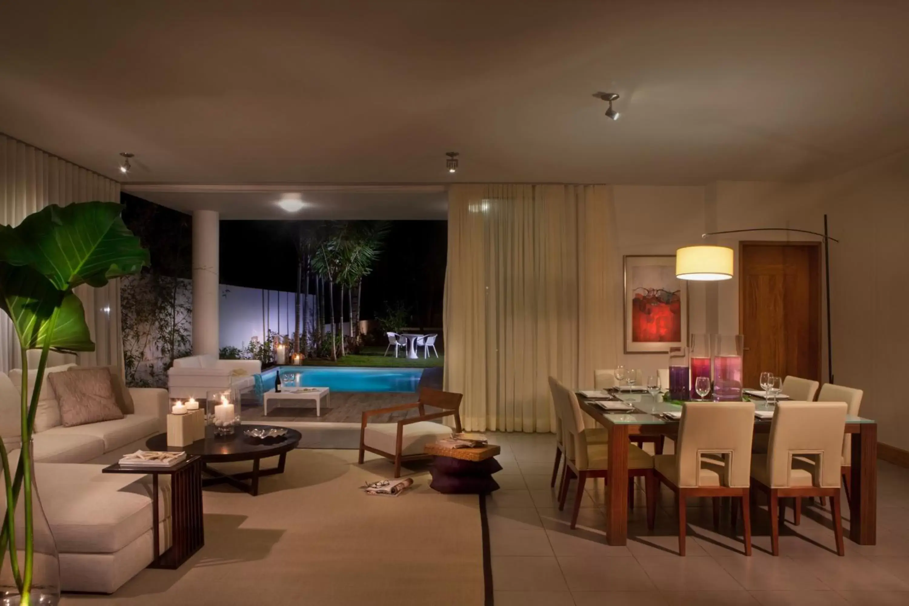 Three-Bedroom Apartment with Plunge Pool in Ultravioleta Boutique Residences Three-Bedroom Apartment with Plunge Pool in Ultravioleta Boutique Residences