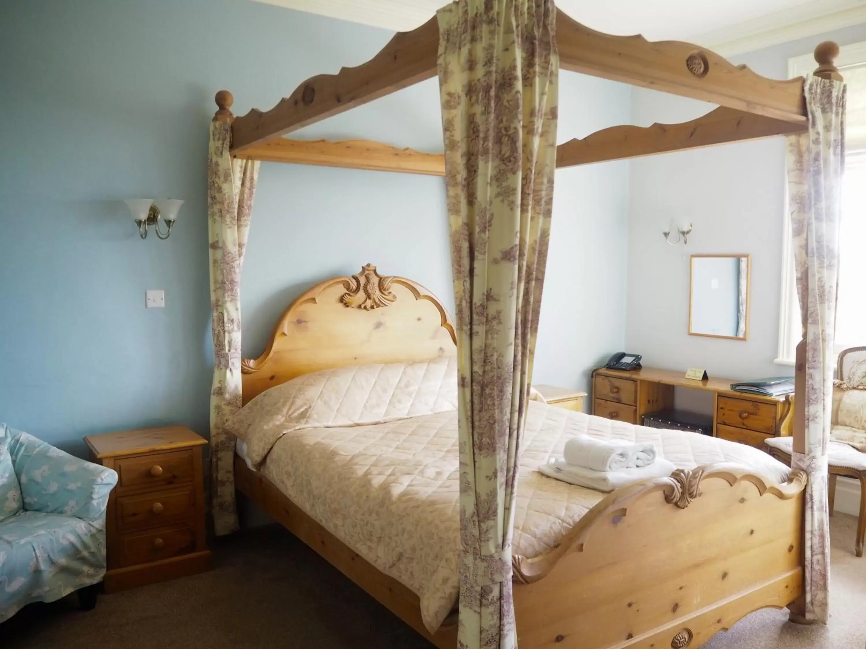 Bedroom in The Old Manse Pickering