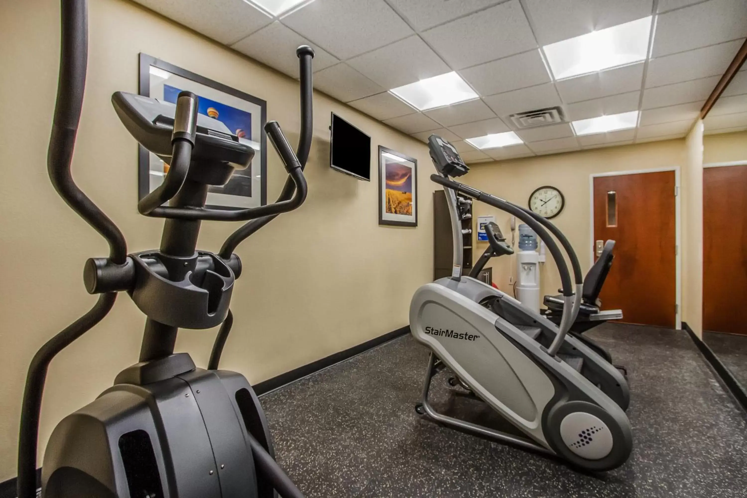 Fitness centre/facilities, Fitness Center/Facilities in MainStay Suites Grand Island