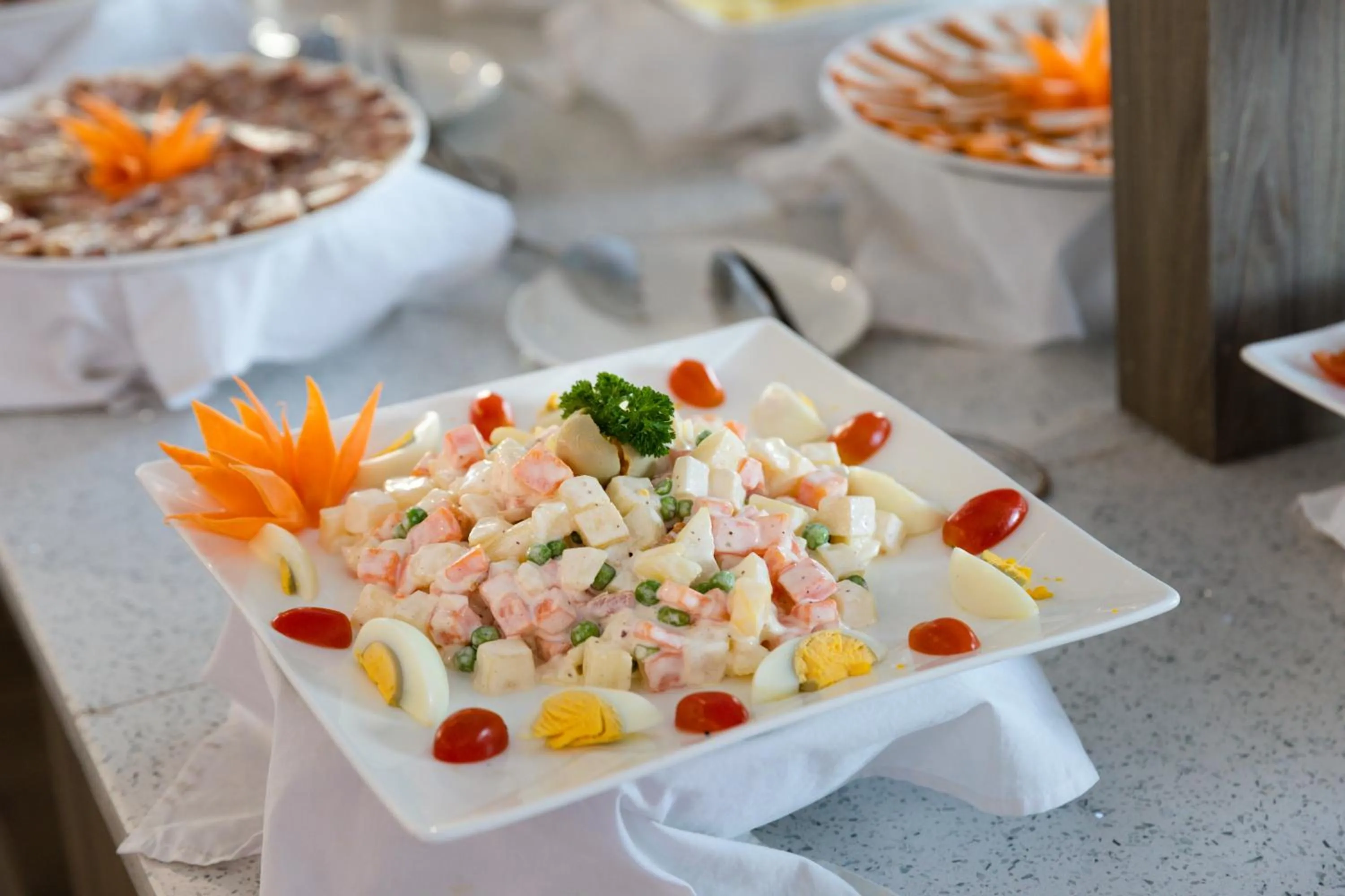 Food and drinks in Maple Leaf Hotel & Apartment