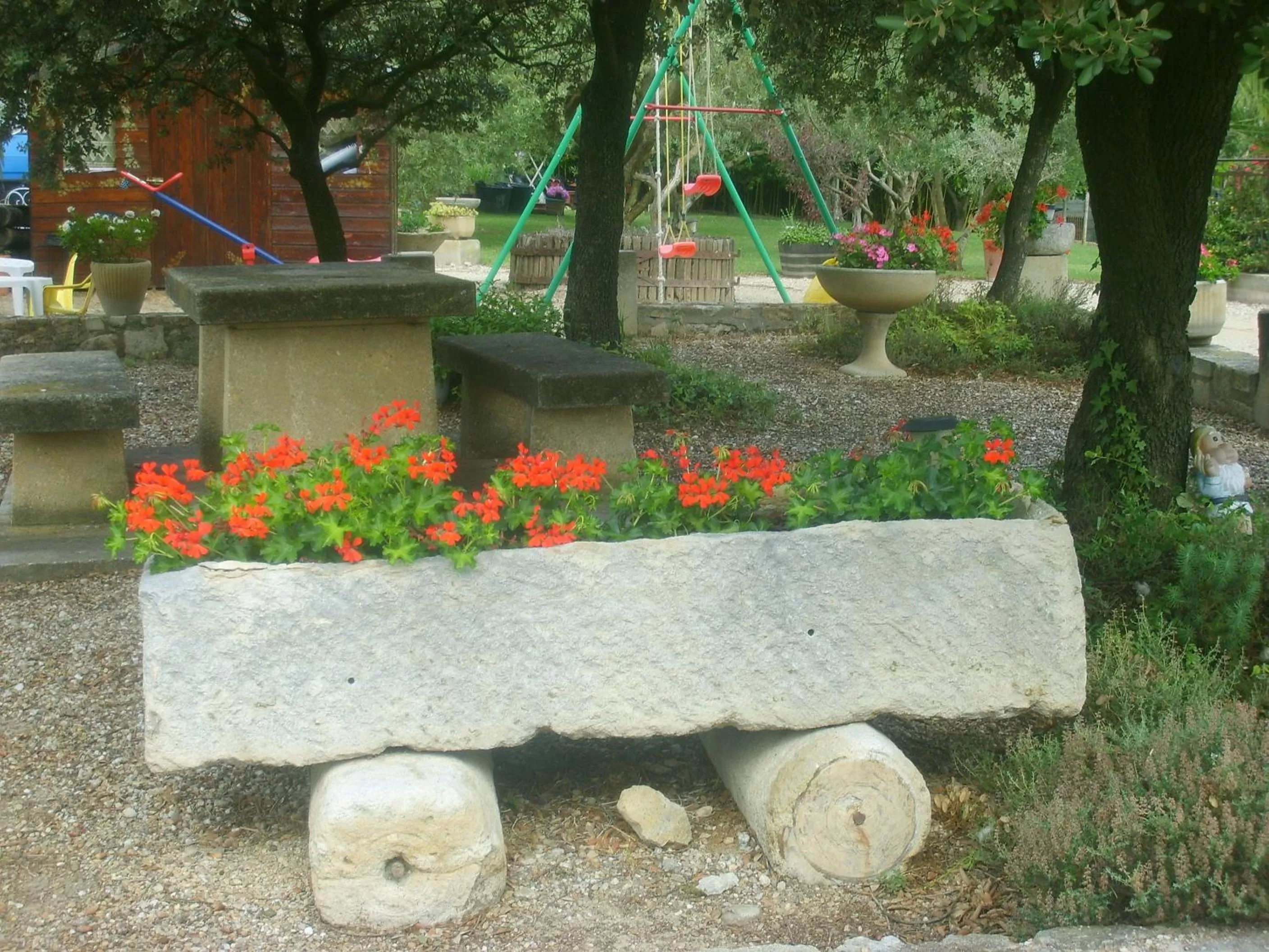 Garden in chambre d'hotes les cigales