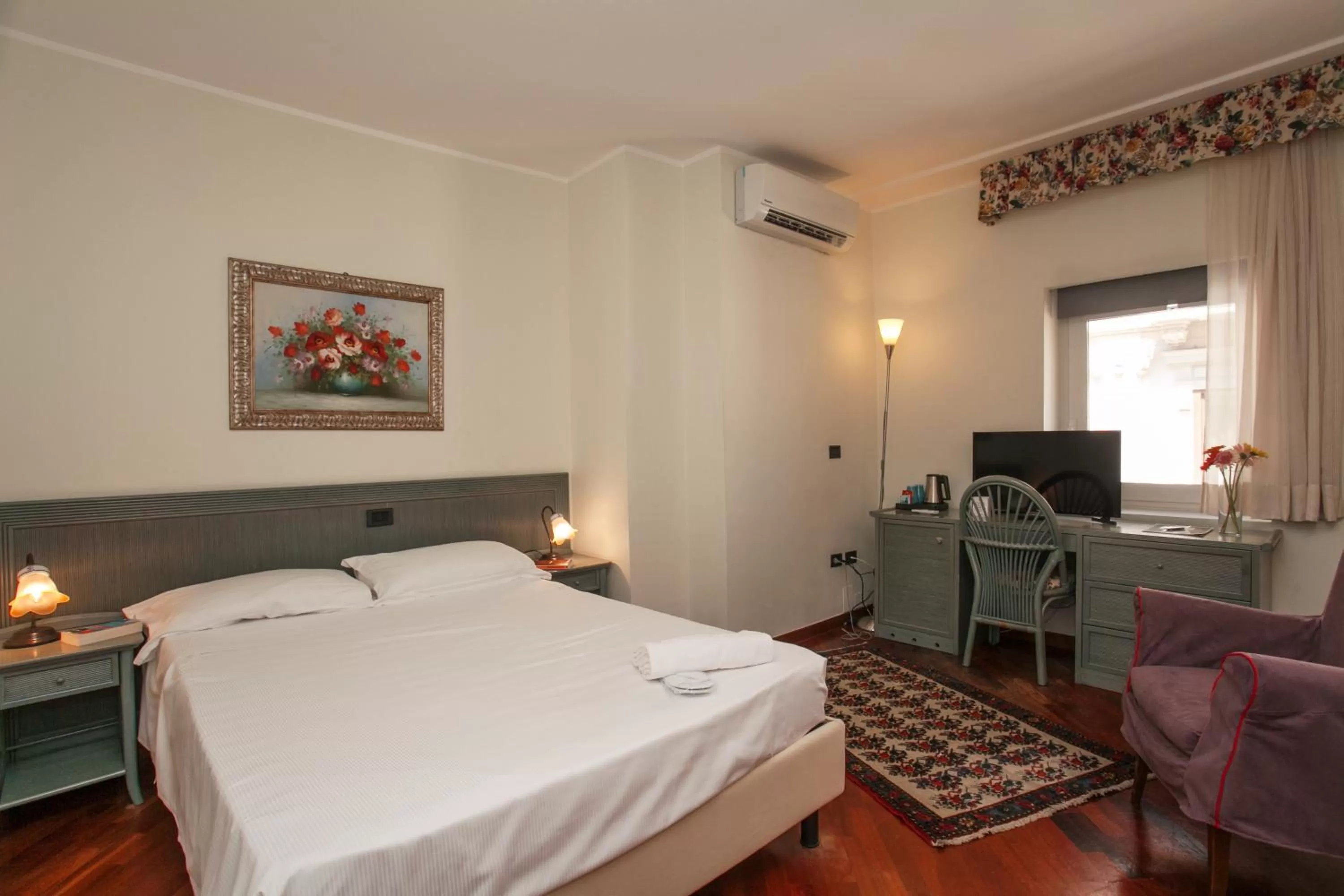 Bedroom, Bed in Zodiacus Residence