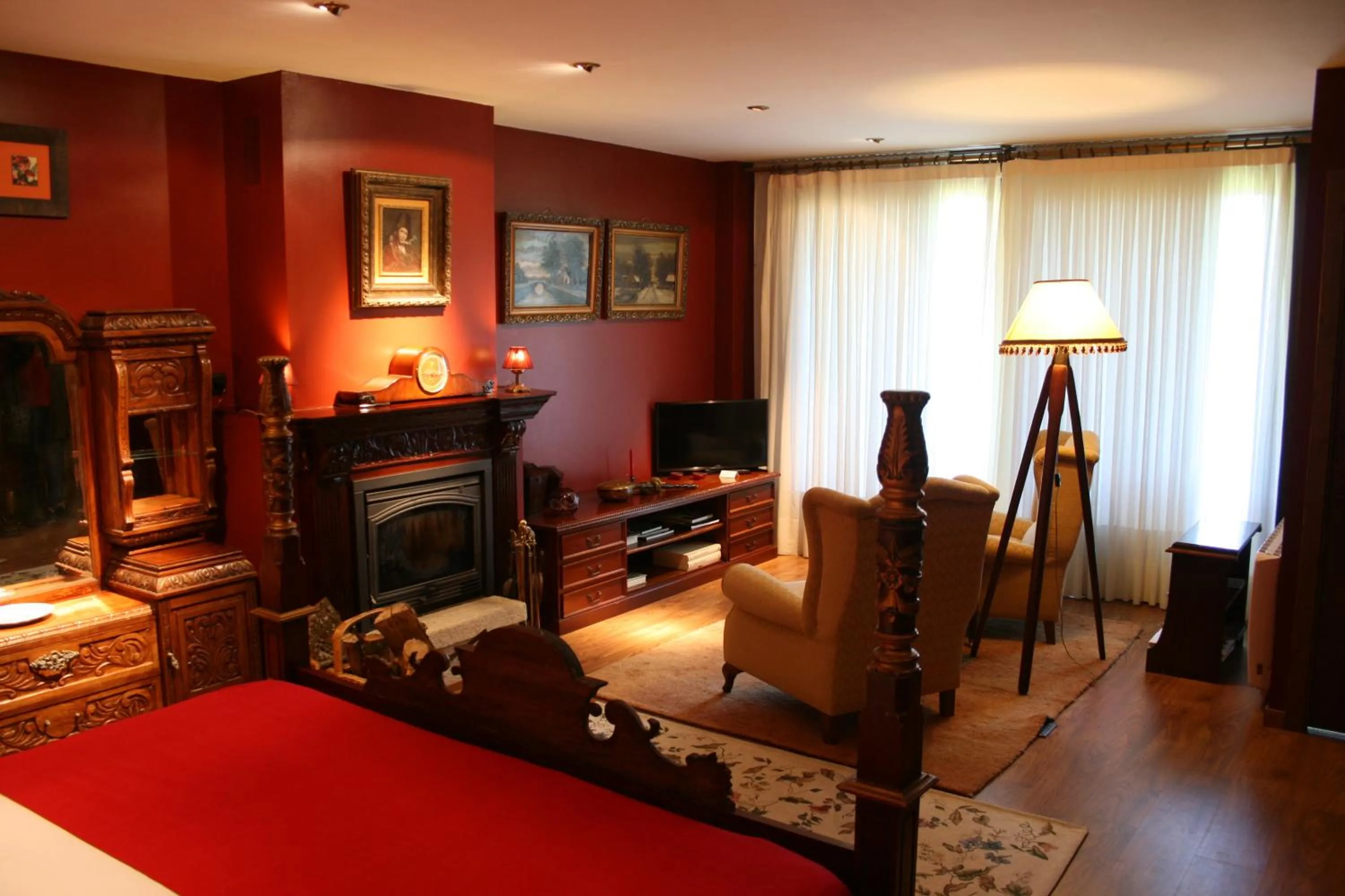 Photo of the whole room, Bed in Casa Grande Do Bachao