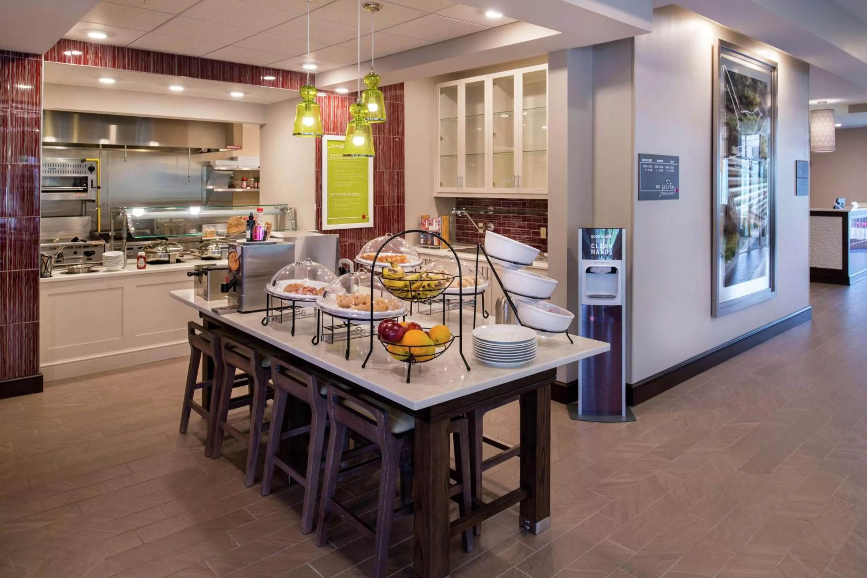 Dining area in Hilton Garden Inn Bristol