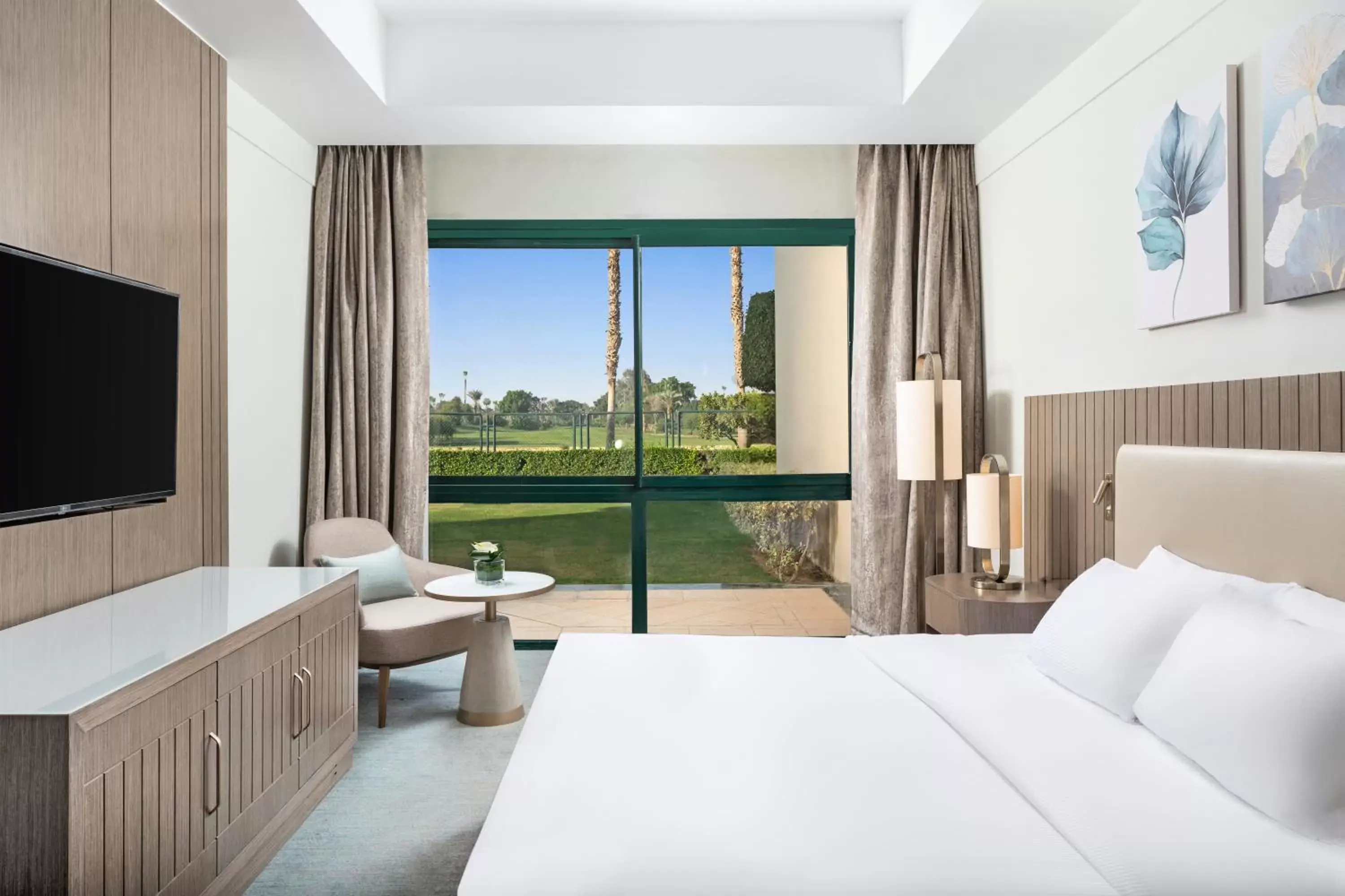 Bedroom in Hilton Pyramids Golf