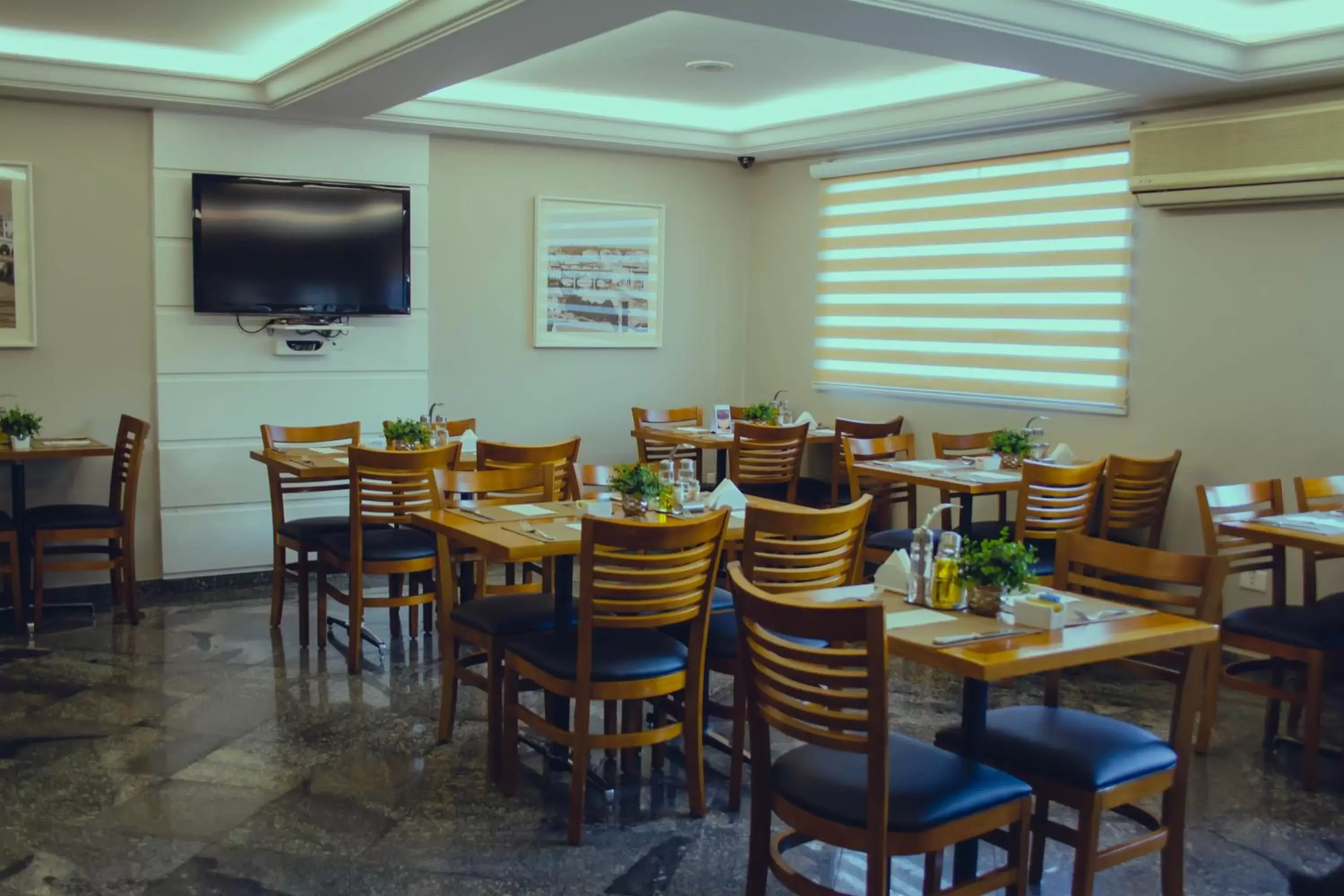 Restaurant/Places to Eat in Nohotel Nova Odessa