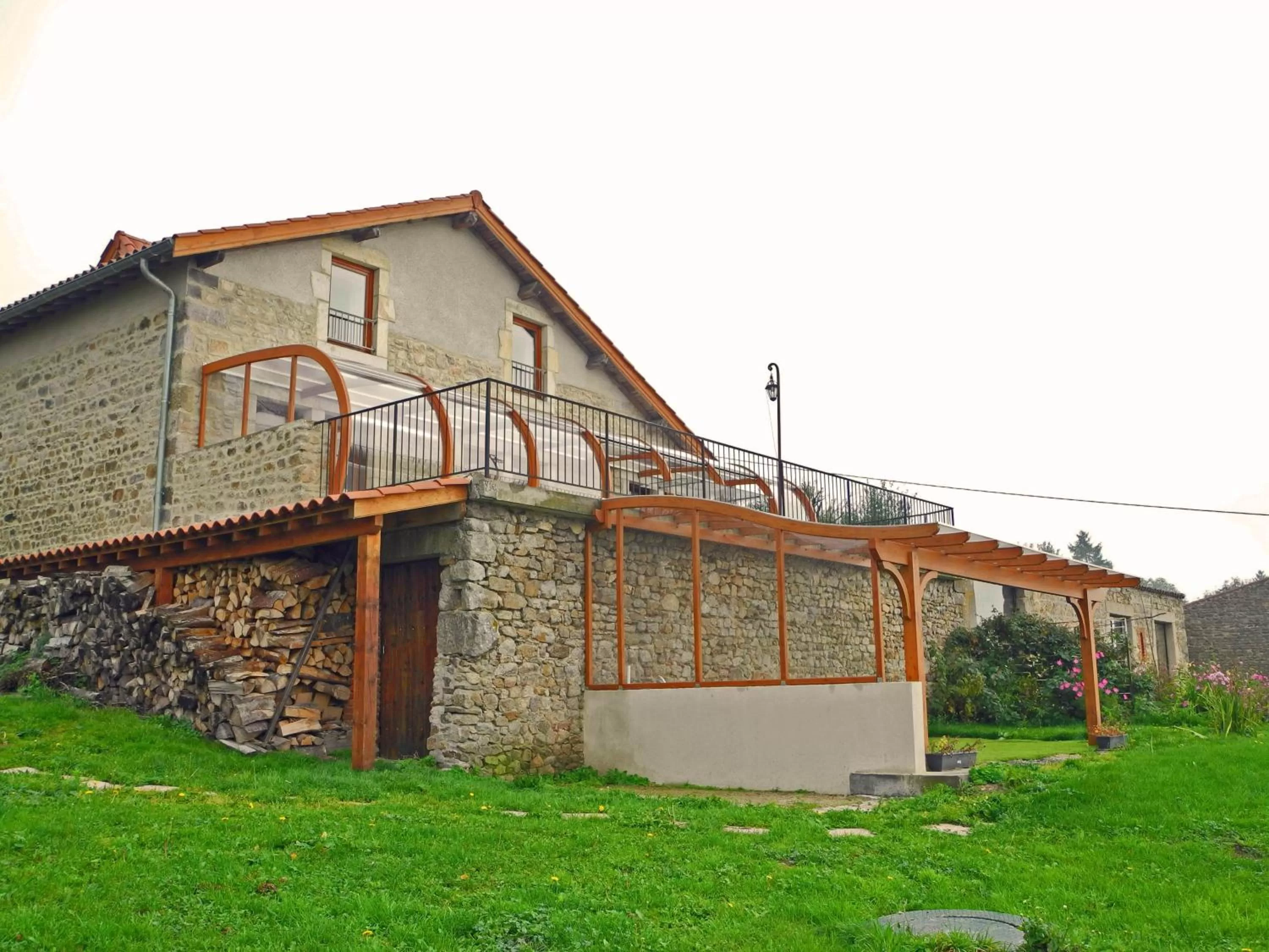 Property building in Le Plateau de la Danse