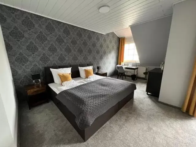 Deluxe Double Room with Balcony - single occupancy in Hotel Rehkitz Deluxe Double Room with Balcony - single occupancy in Hotel Rehkitz