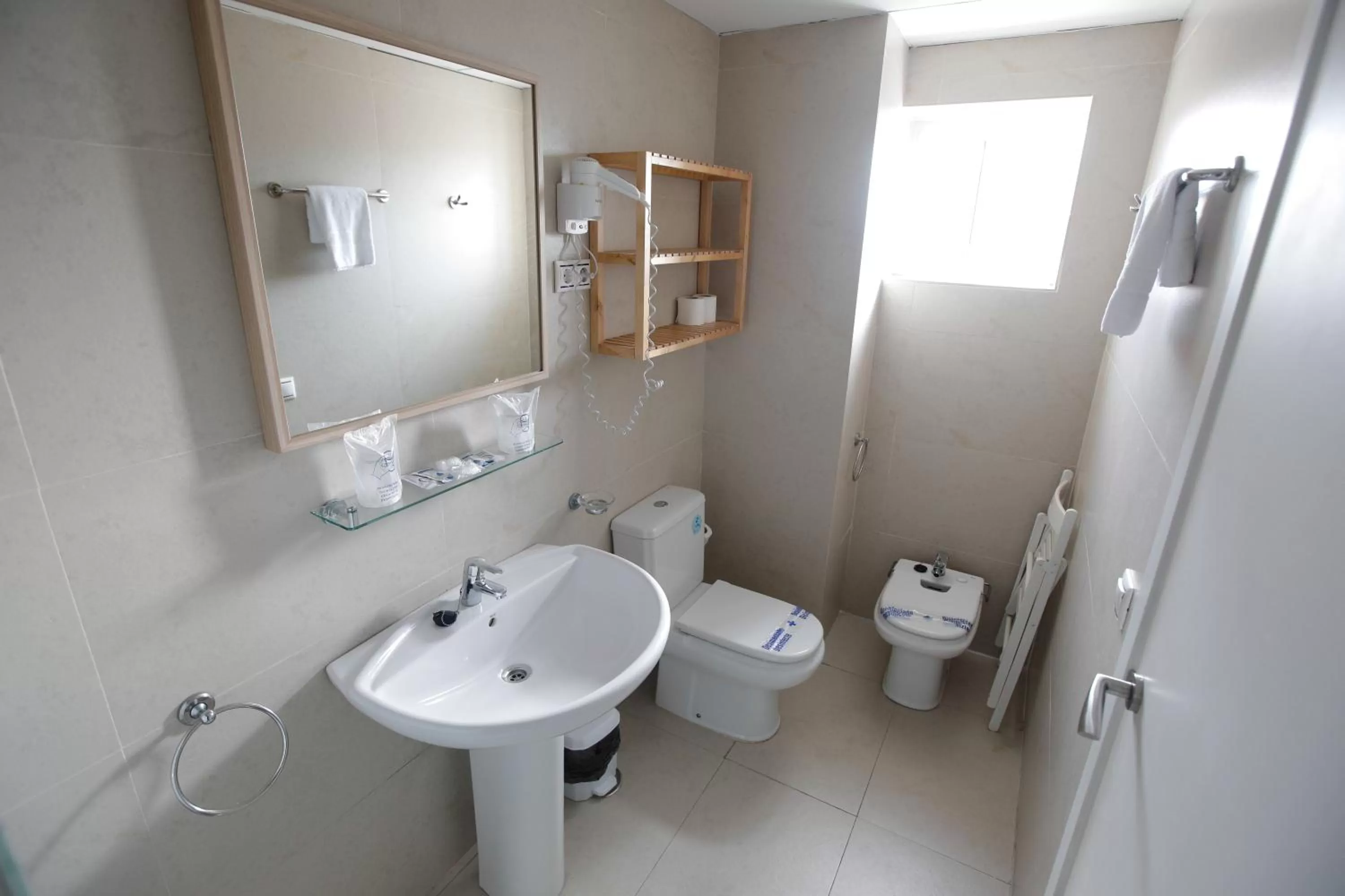 Bathroom in Hotel Eliseos