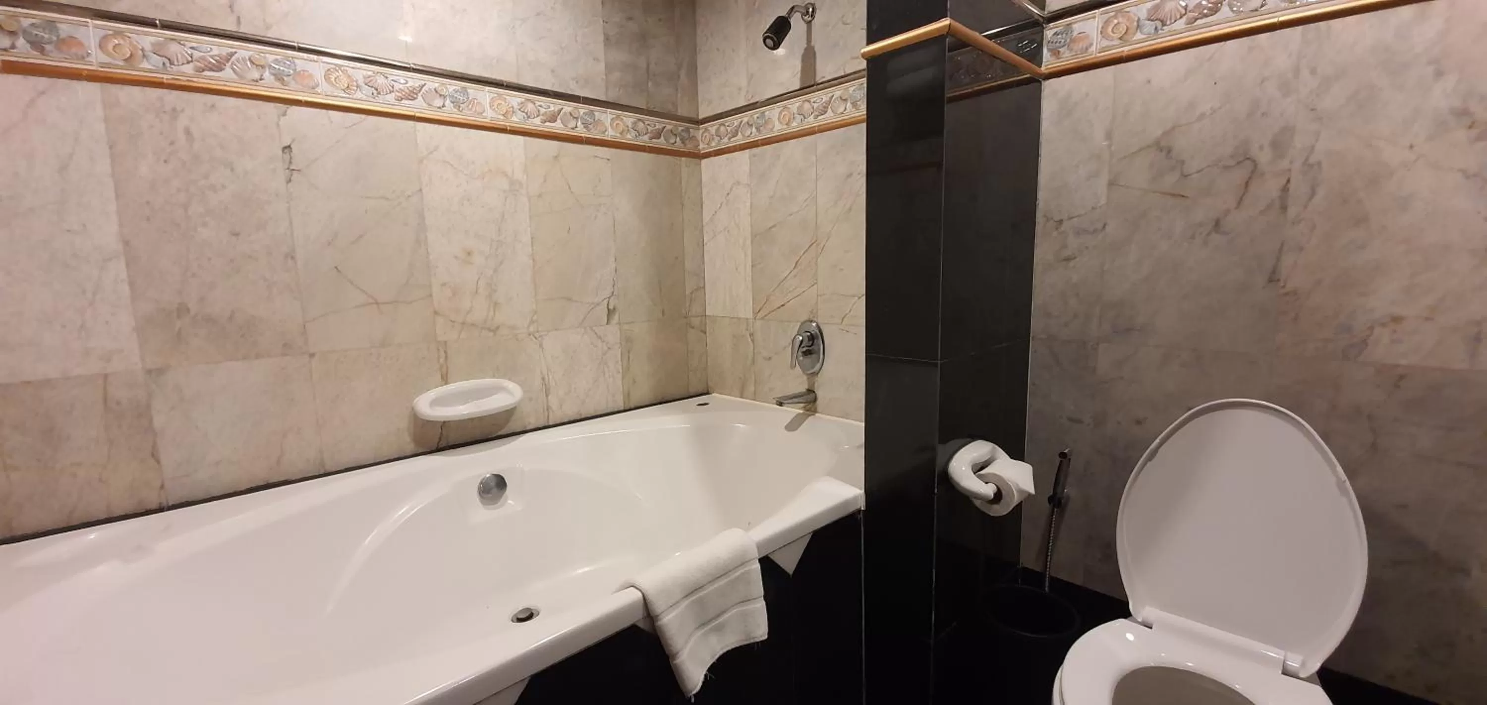 Bathroom in Garden Sea View Resort