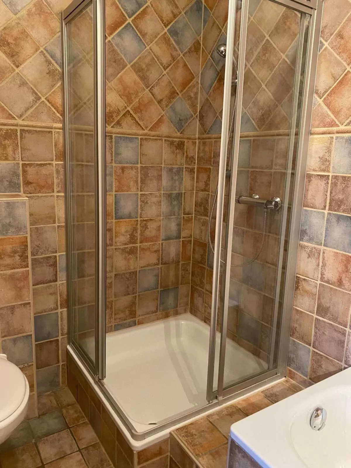 Bathroom in Vintage Hotel Köln Pulheim - Kostenlose Parkplätze