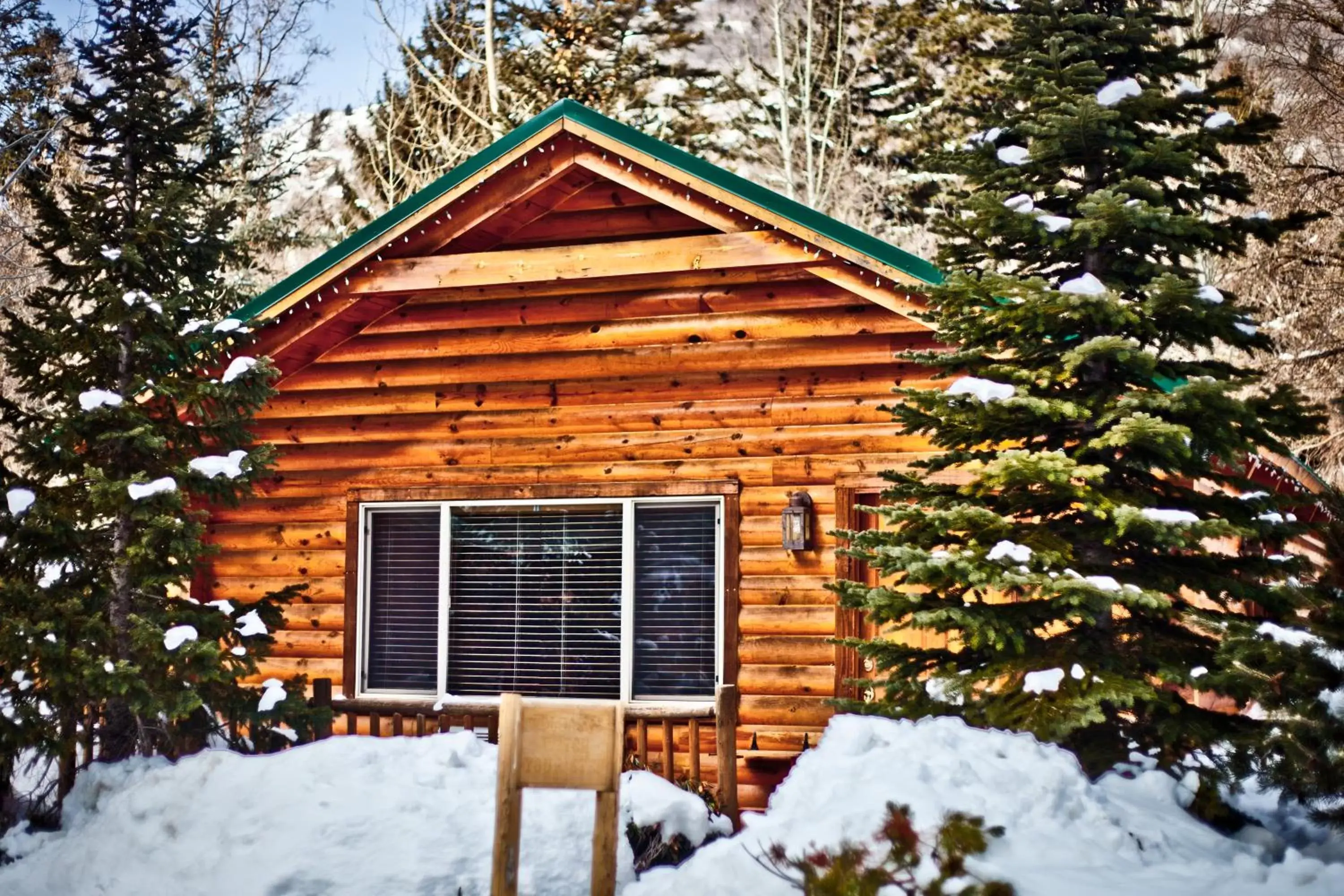 Winter in Alaskan Inn and Spa