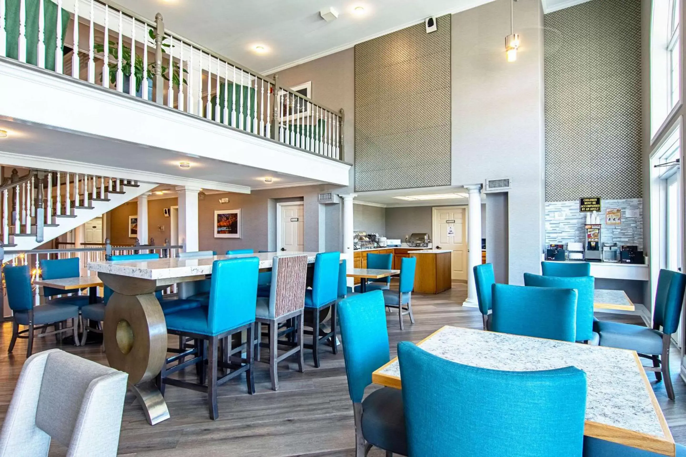 Restaurant/places to eat in Clarion Inn Willow River Restaurant/places to eat in Clarion Inn Willow River