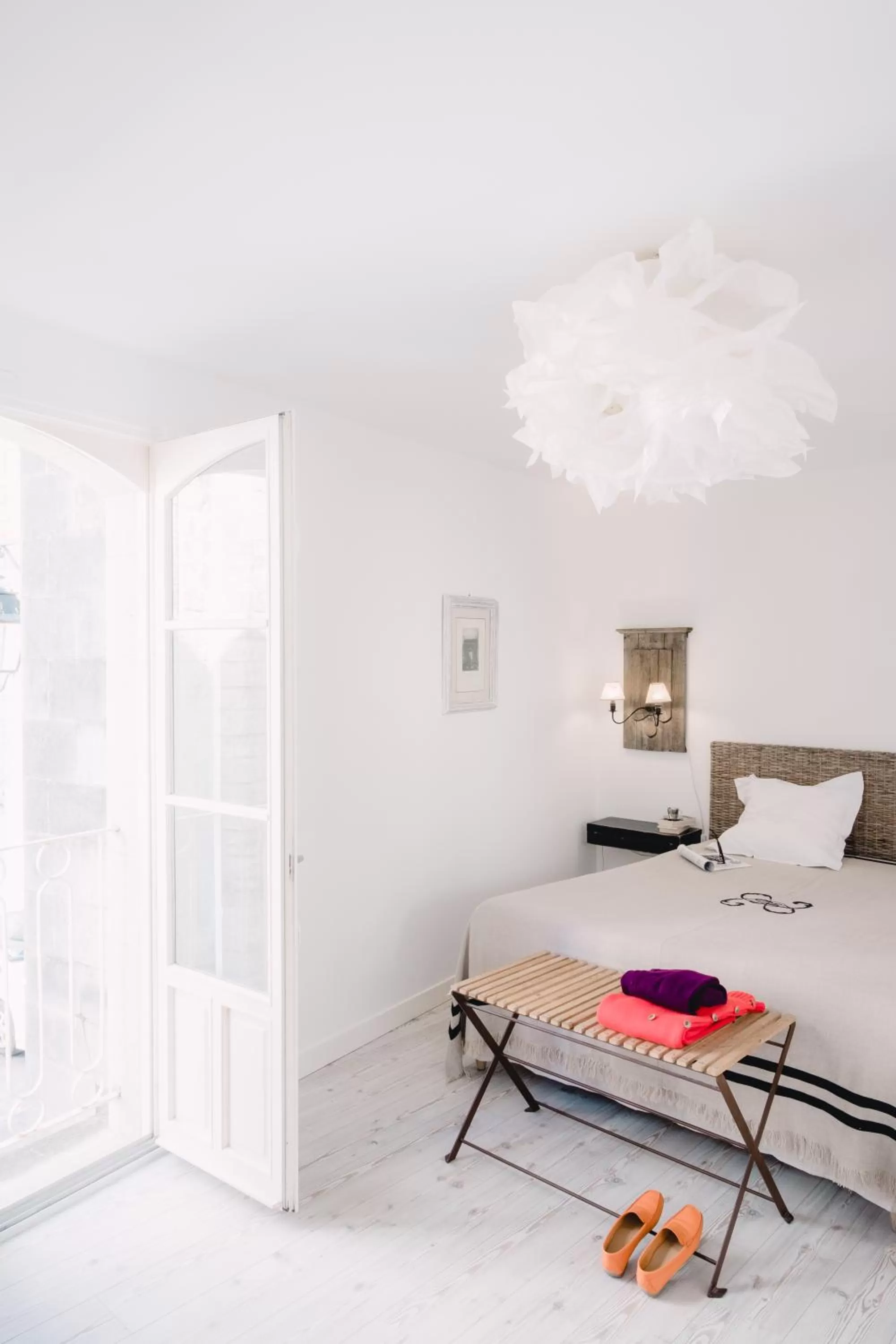 Photo of the whole room, Bed in Hôtel Saint Pierre Boutique-Hôtel