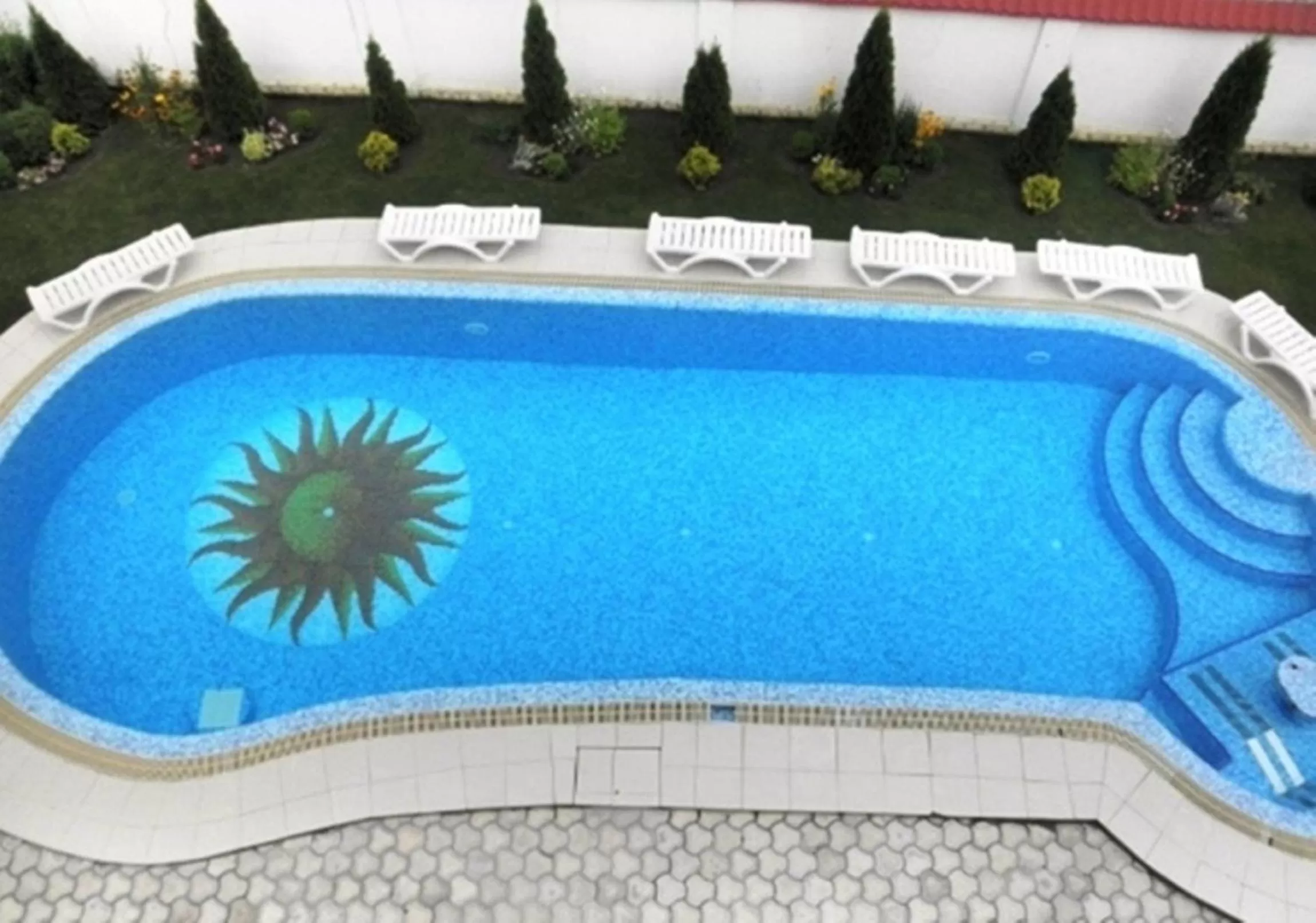 Swimming pool in Edem Hotel