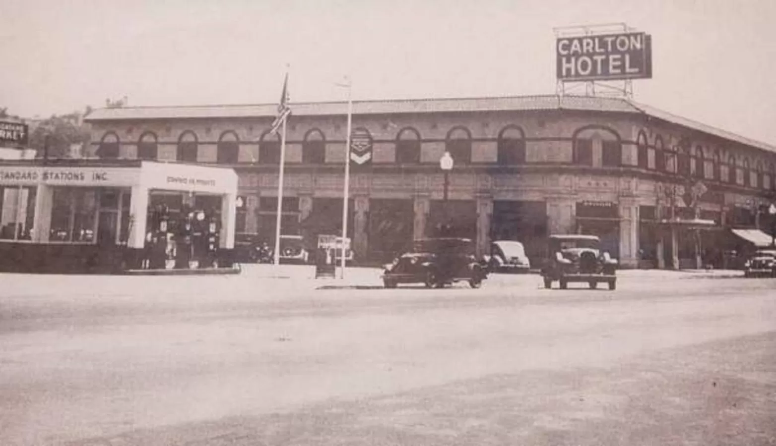 Decorative detail in Carlton Hotel