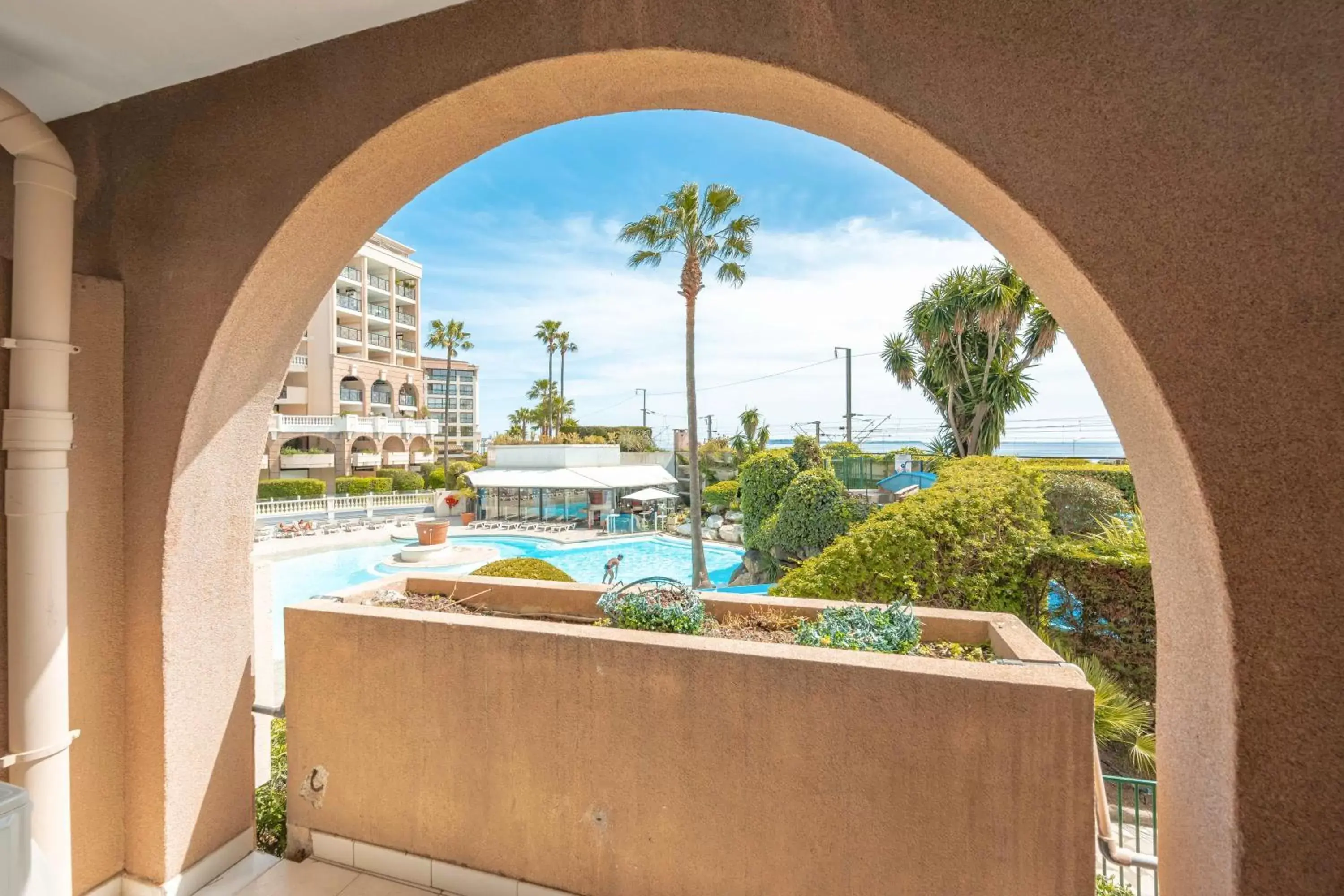 Nearby landmark, Pool View in Résidence Pierre & Vacances Cannes Verrerie