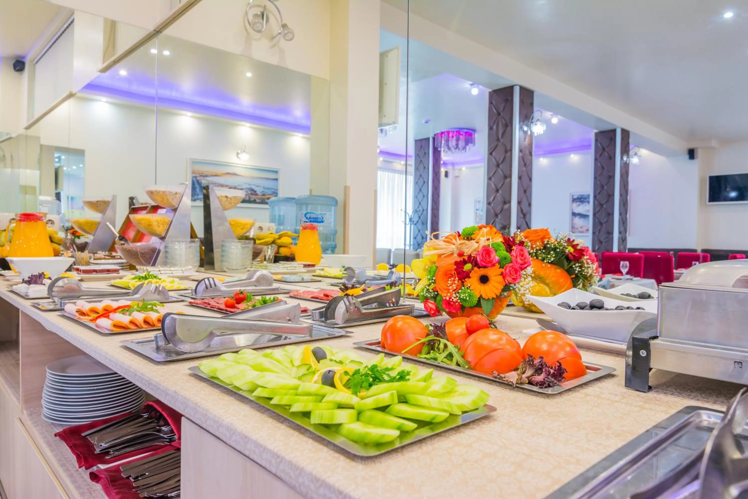 Restaurant/places to eat in Hotel Aris