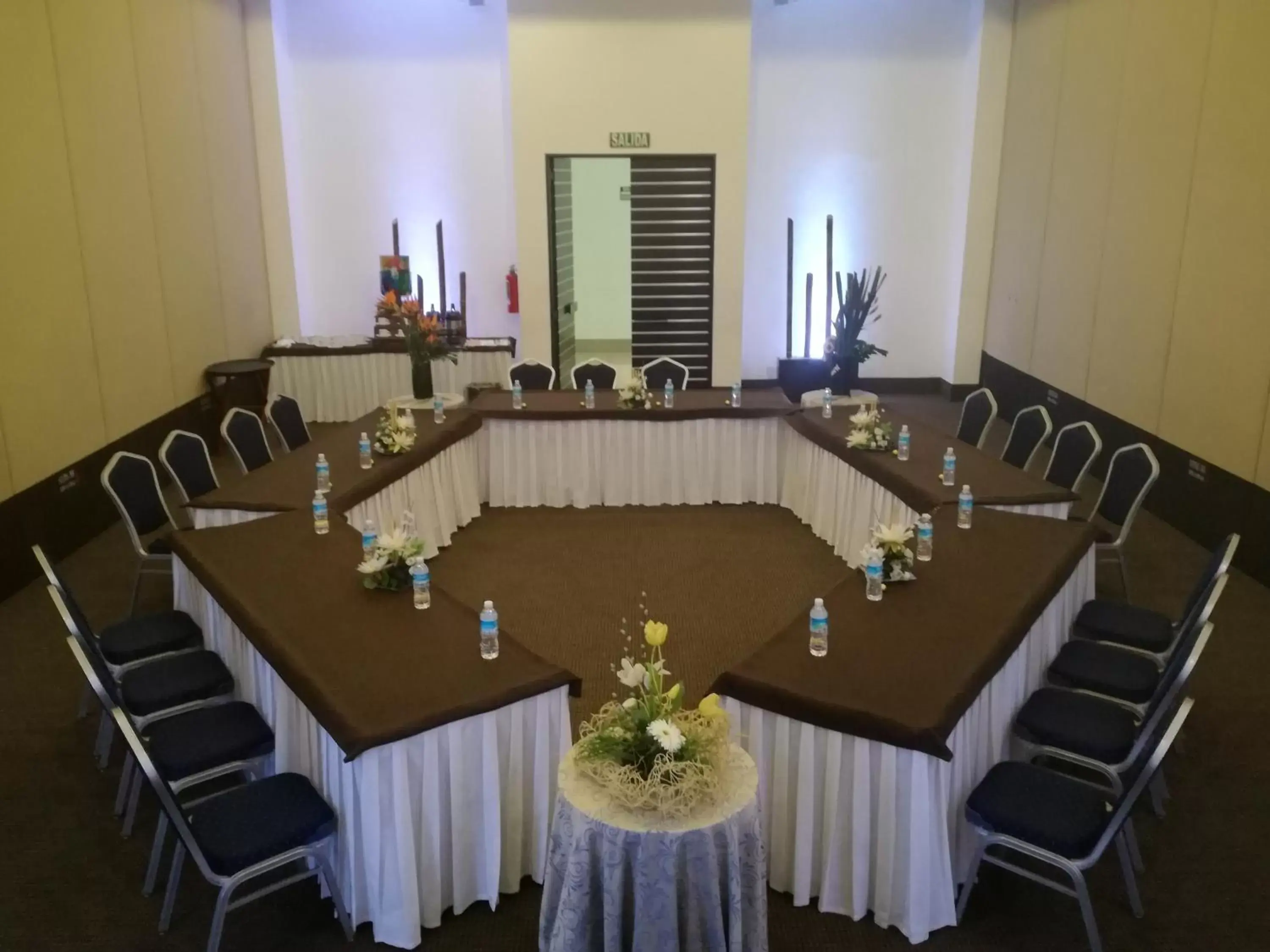 Meeting/conference room in Suites Inn la Muralla Hotel & Spa