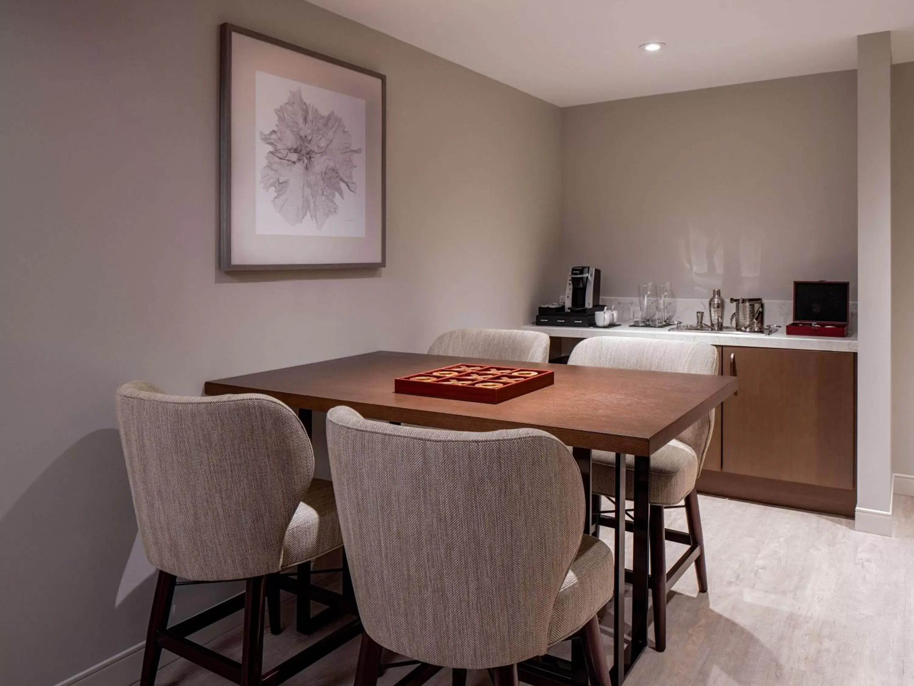 Photo of the whole room in Hyatt Regency Portland at the Oregon Convention Center Photo of the whole room in Hyatt Regency Portland at the Oregon Convention Center