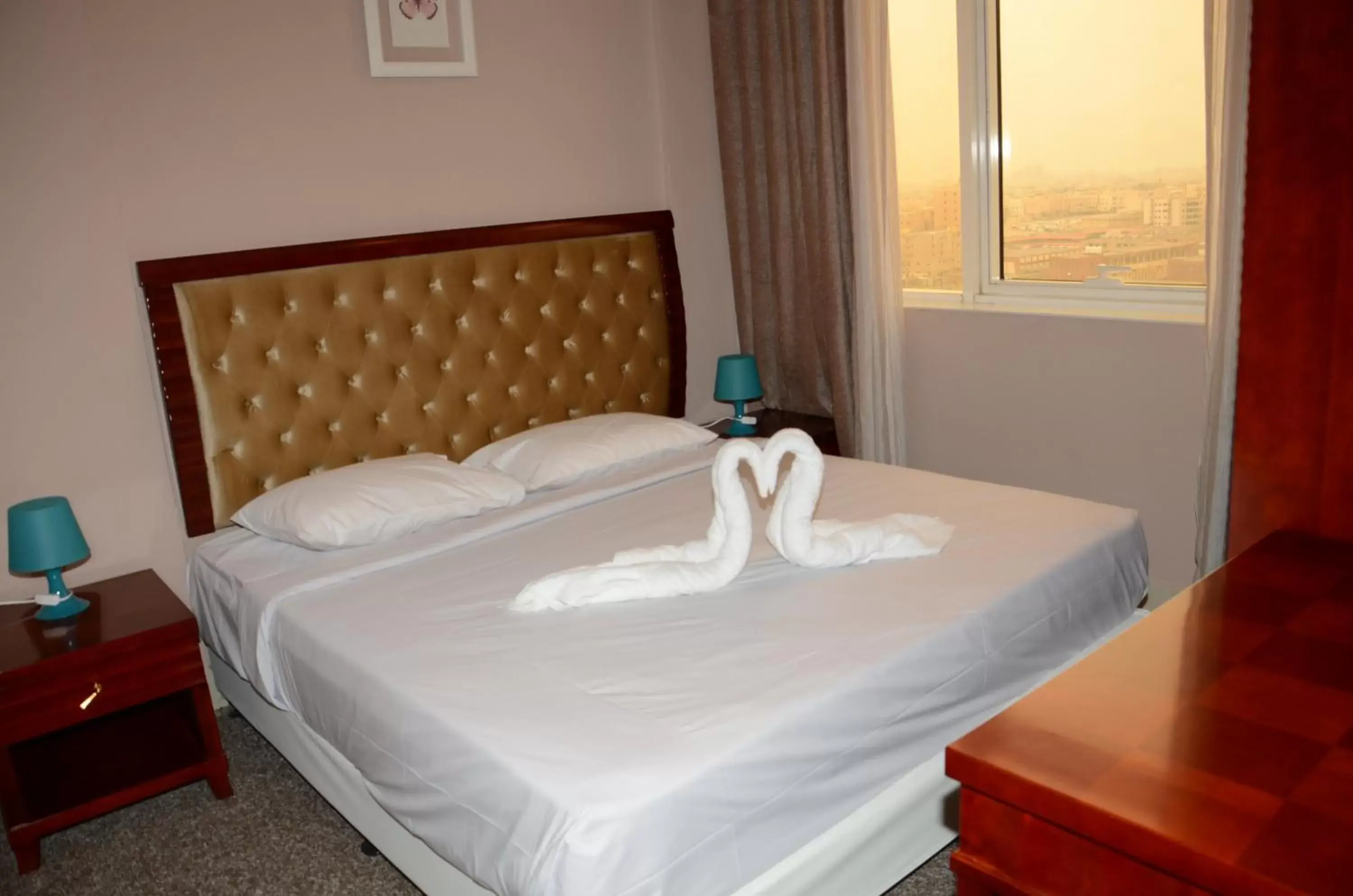 Photo of the whole room, Bed in Continental Inn Hotel Al Farwaniya