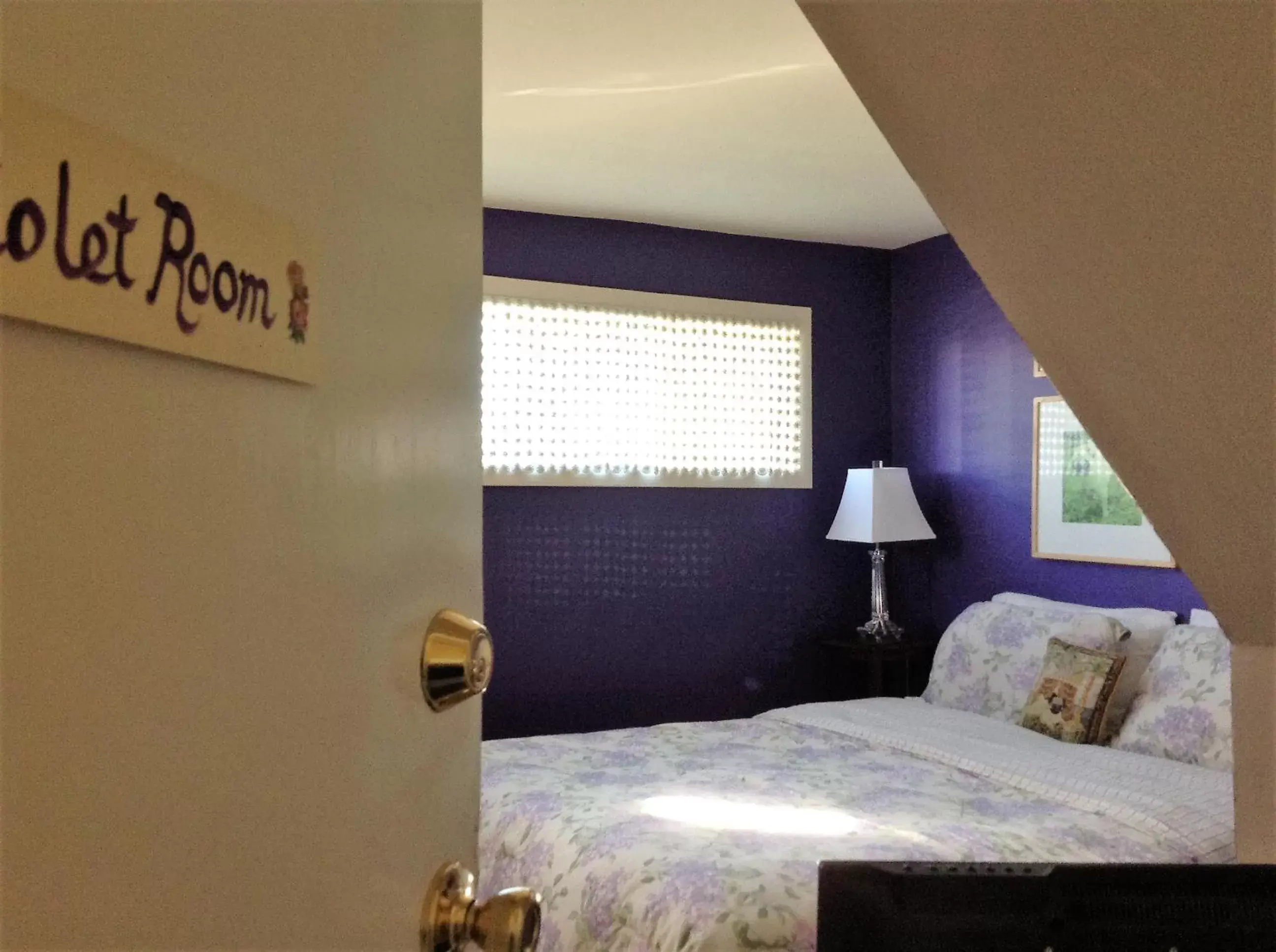 Double Room with Shared Bathroom in My Rosegarden Guest Rooms