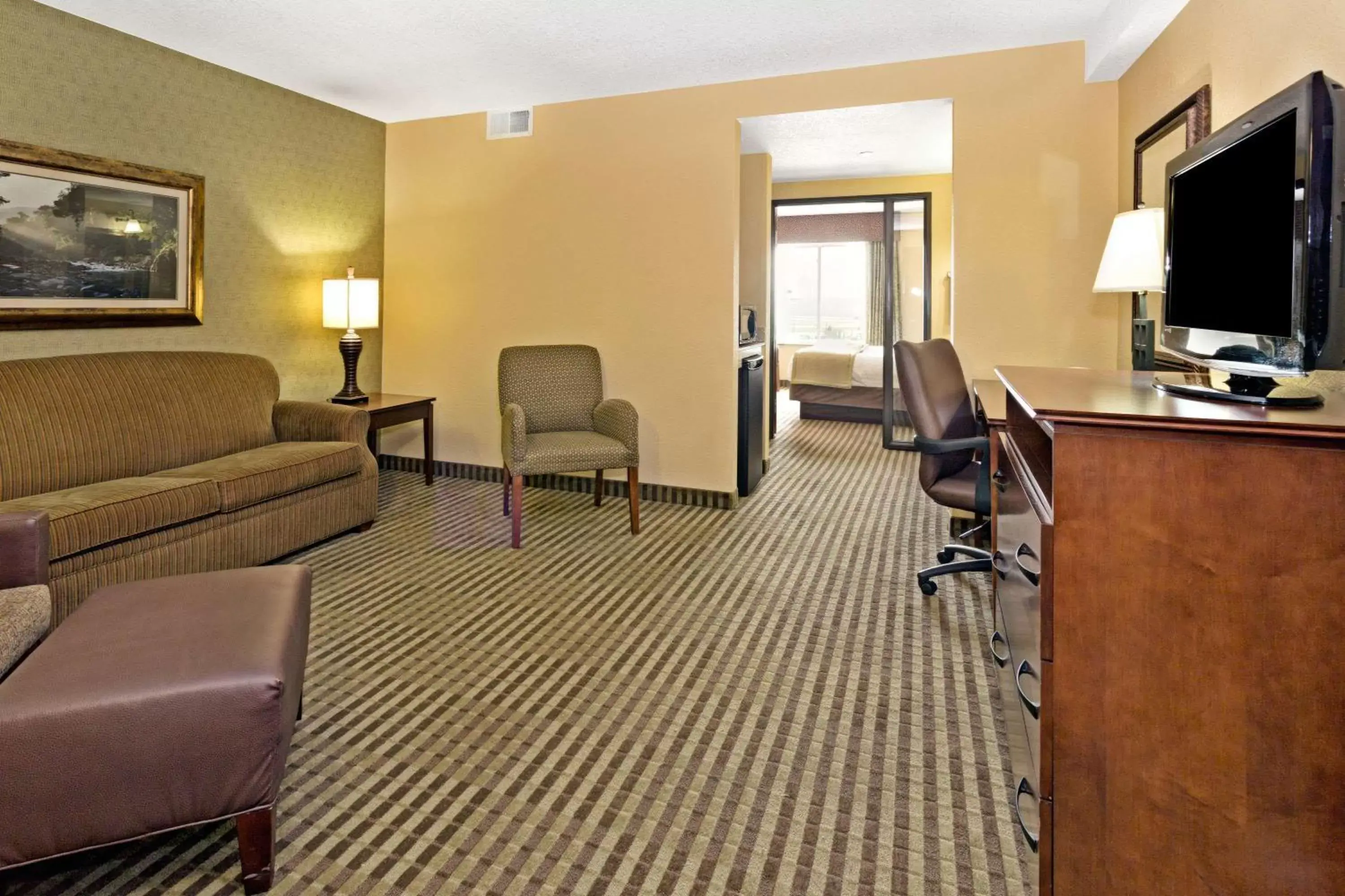 Photo of the whole room, TV/Entertainment Center in Days Inn by Wyndham Cheyenne