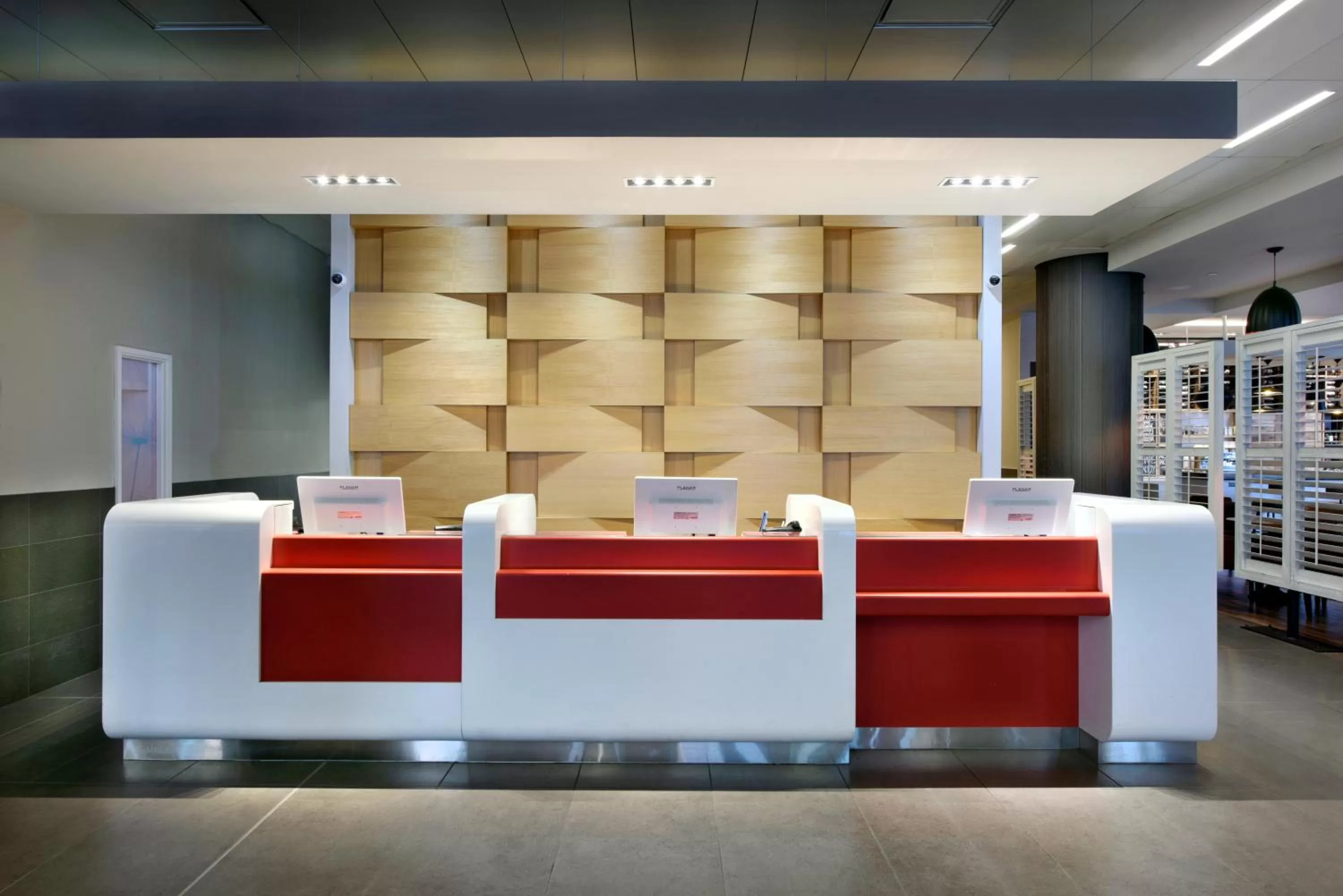 Lobby or reception in DoubleTree by Hilton Ottawa Downtown