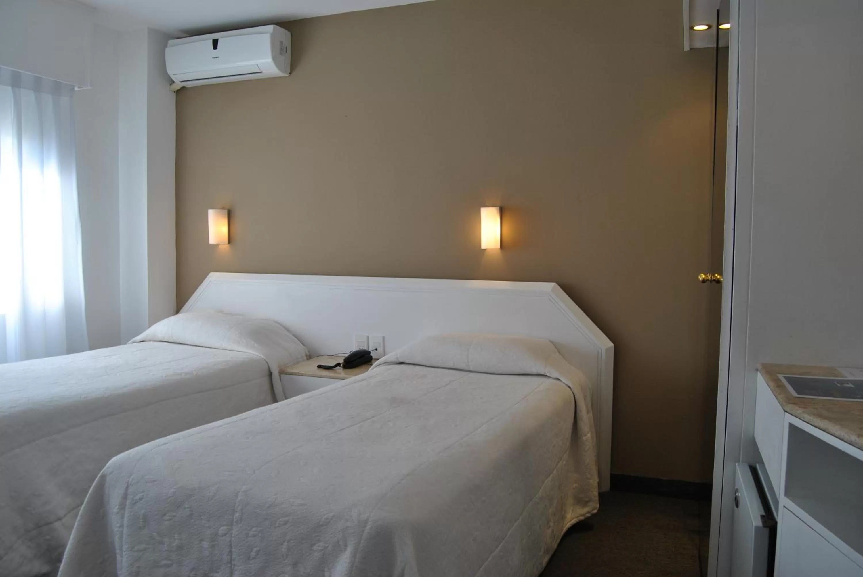 Bedroom, Bed in Hotel Castilla