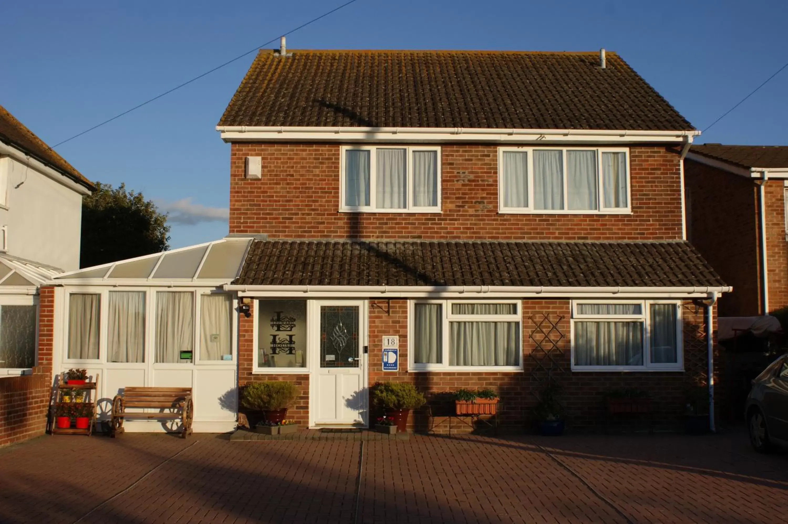 Parking, Property Building in Leeward House B&B