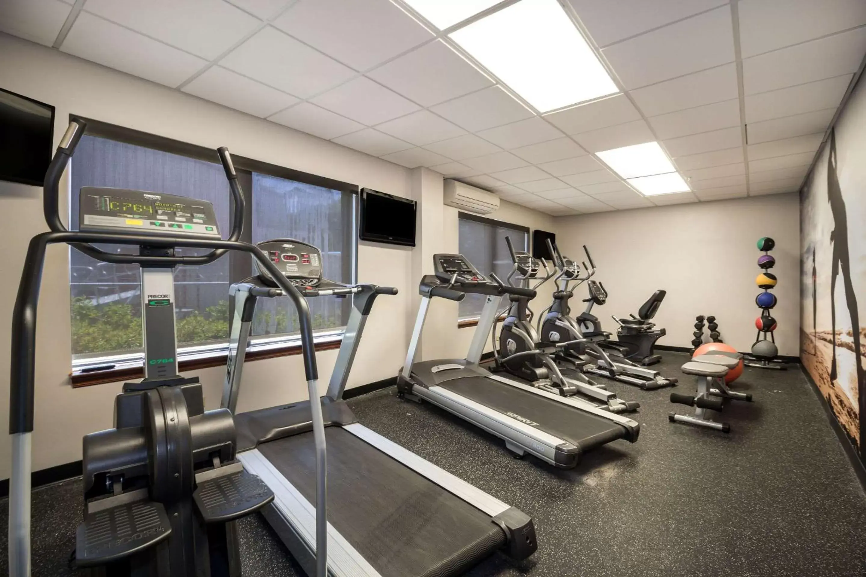 Fitness centre/facilities, Fitness Center/Facilities in Clarion Pointe Charleston - West Ashley