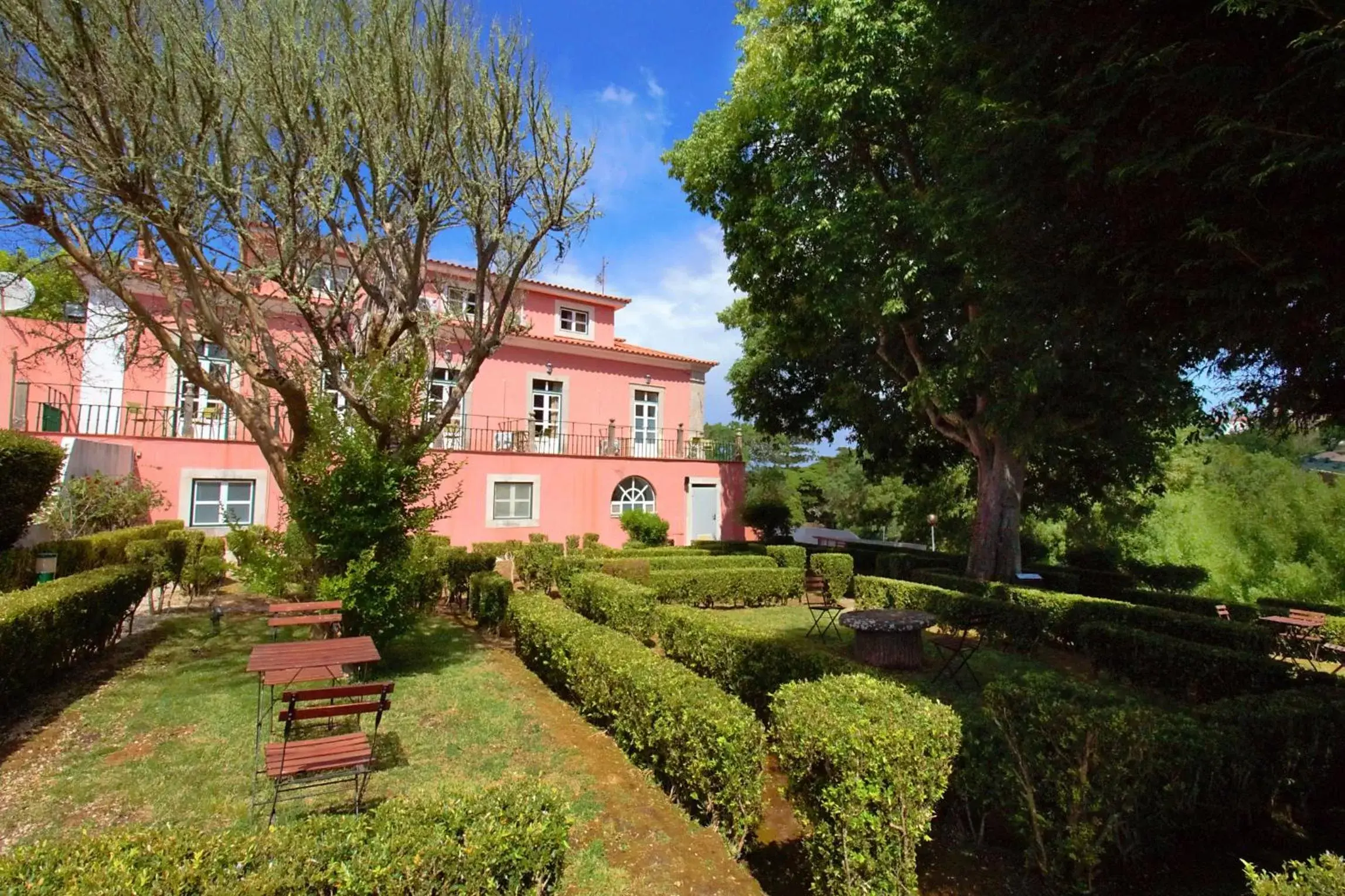 Garden, Property Building in WOT Sintra Sarrazola