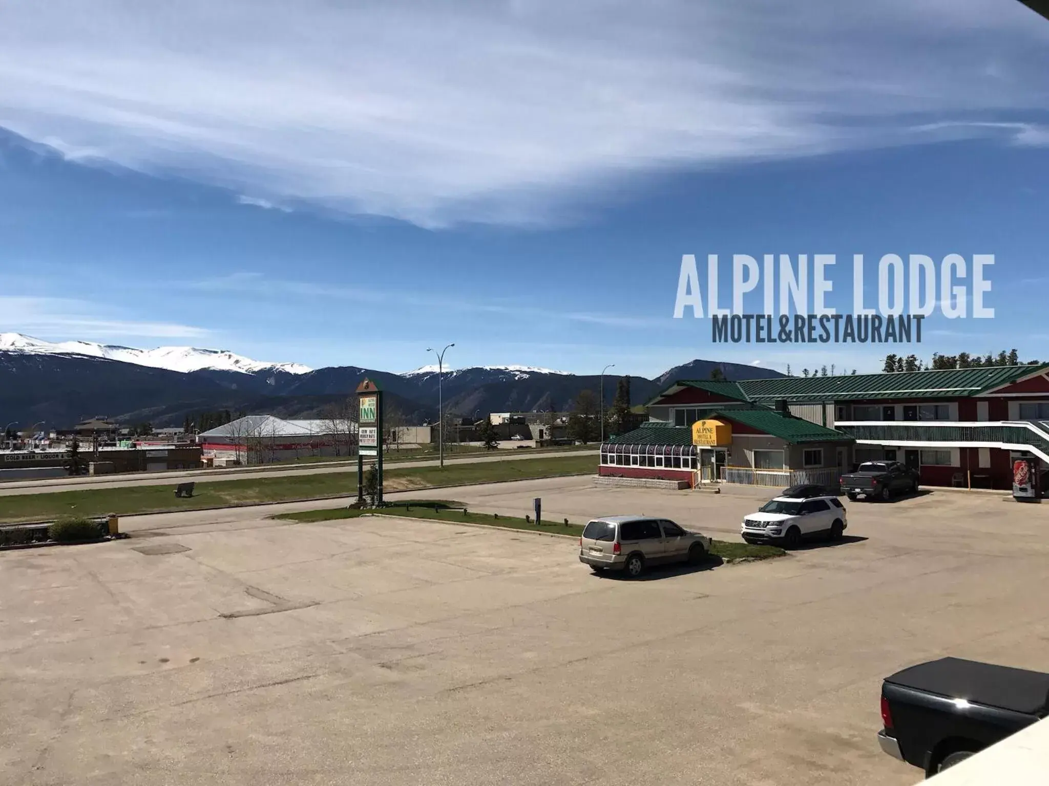 Property building in Alpine Lodge Motel & Restaurant
