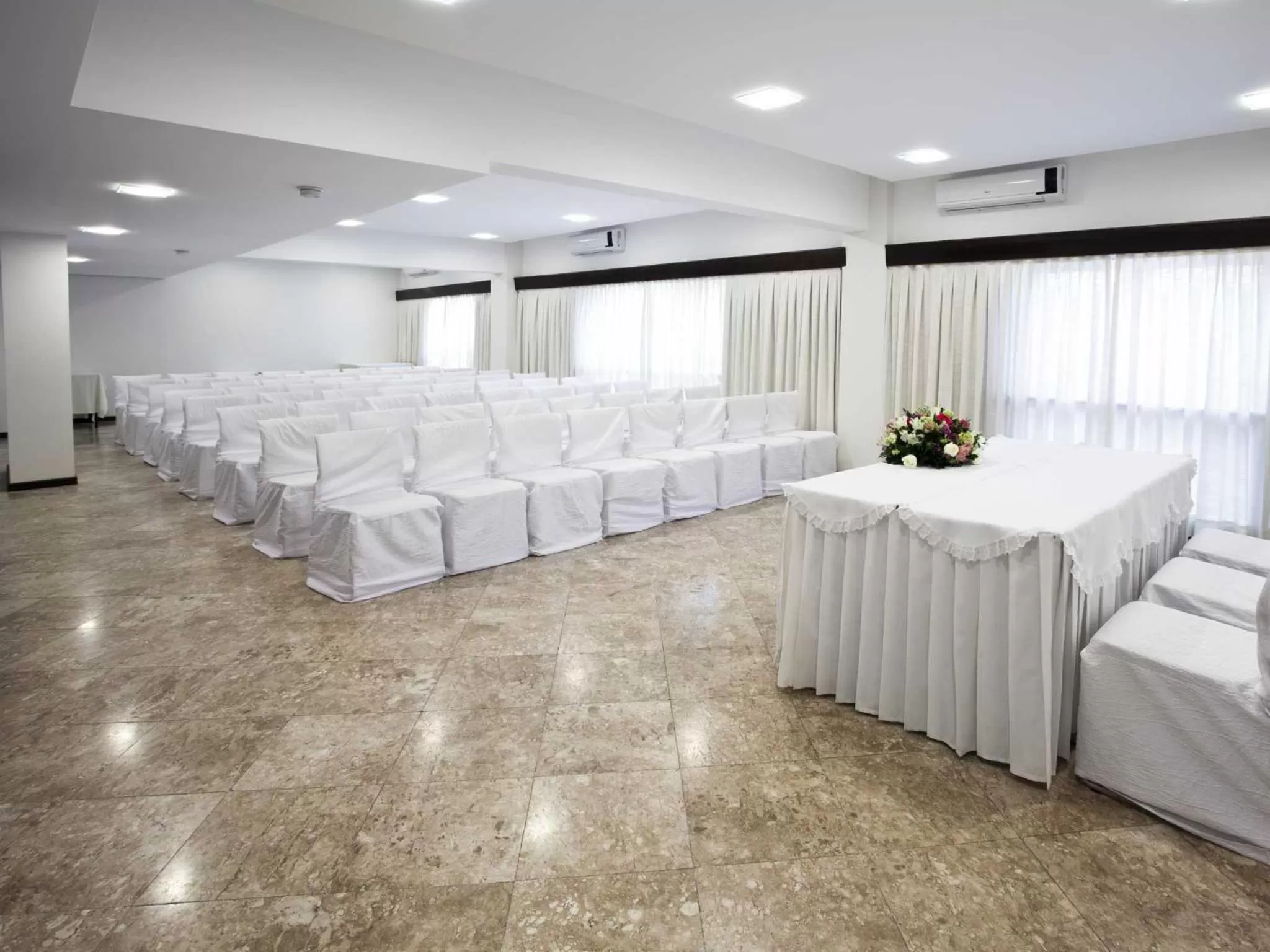 Banquet/Function facilities in Plaza Blumenau Hotel