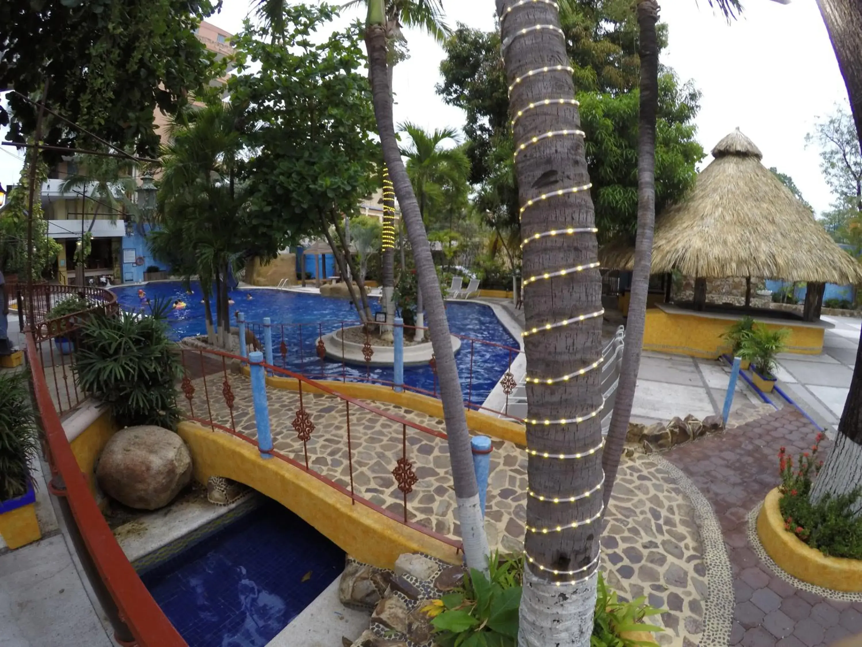 Swimming Pool in Hotel Club del Sol Acapulco by NG Hoteles